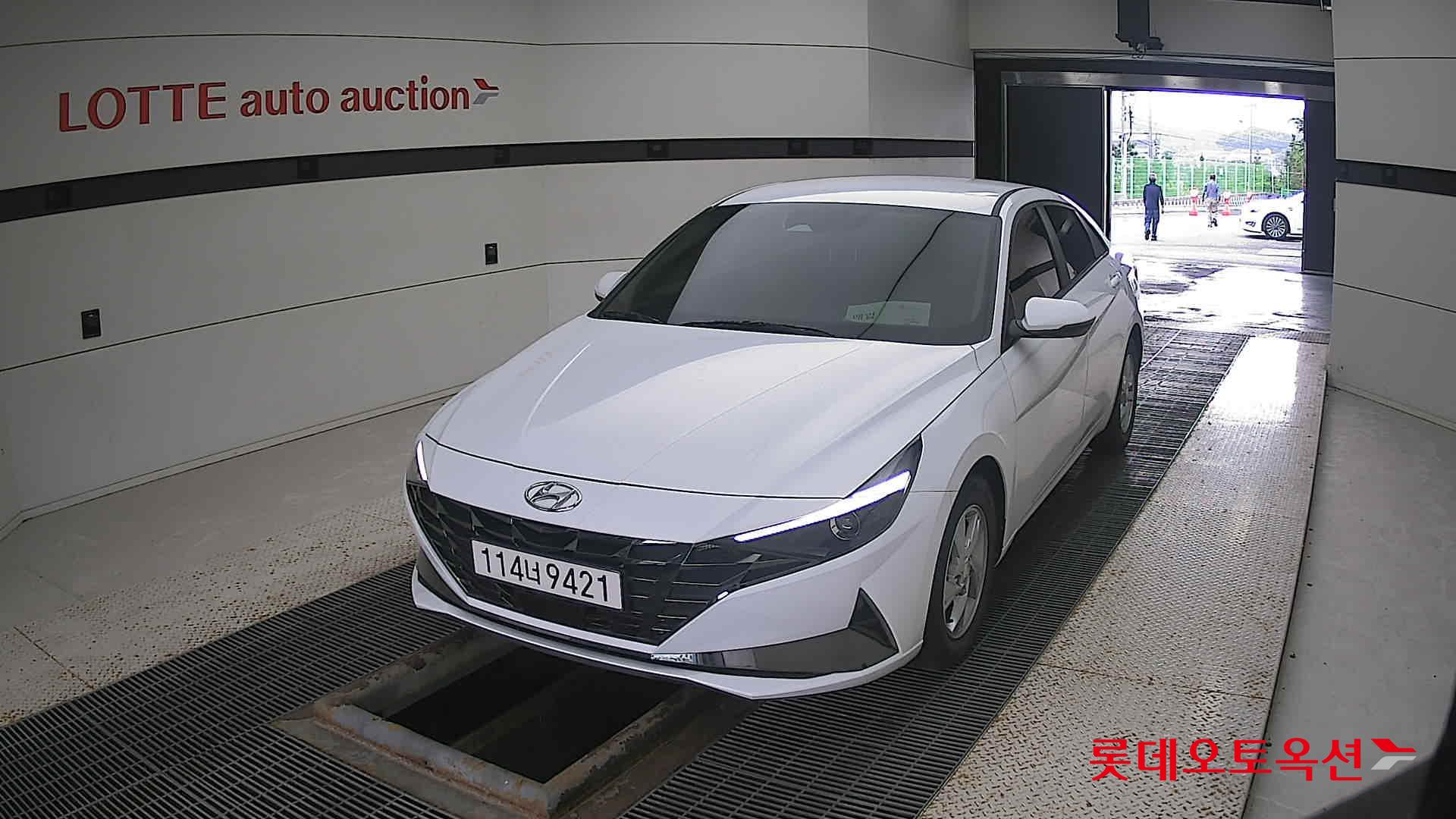 Hyundai Avante 2021 Белый из Кореи