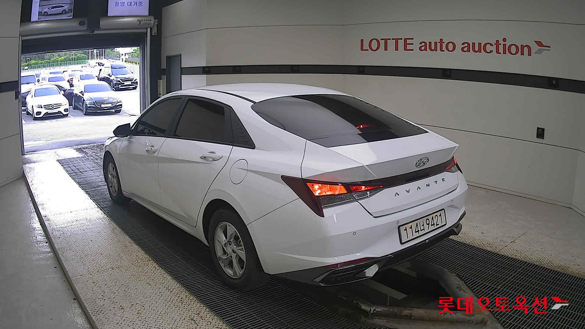 Hyundai Avante 2021 Белый из Кореи, фото 6