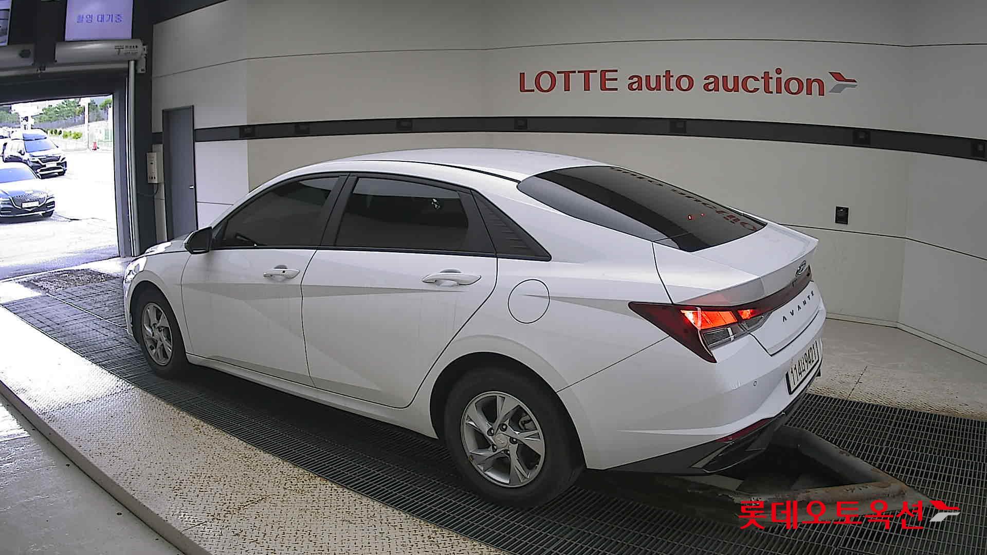 Hyundai Avante id 3062734 из Кореи 10