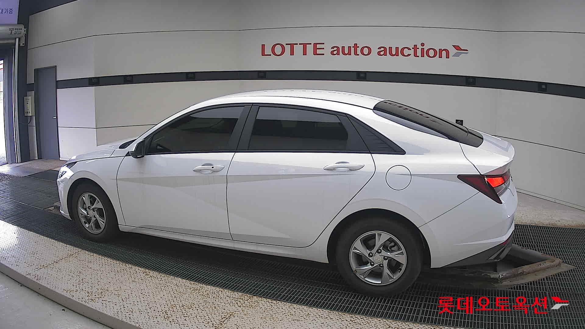 Hyundai Avante id 3062734 из Кореи 11