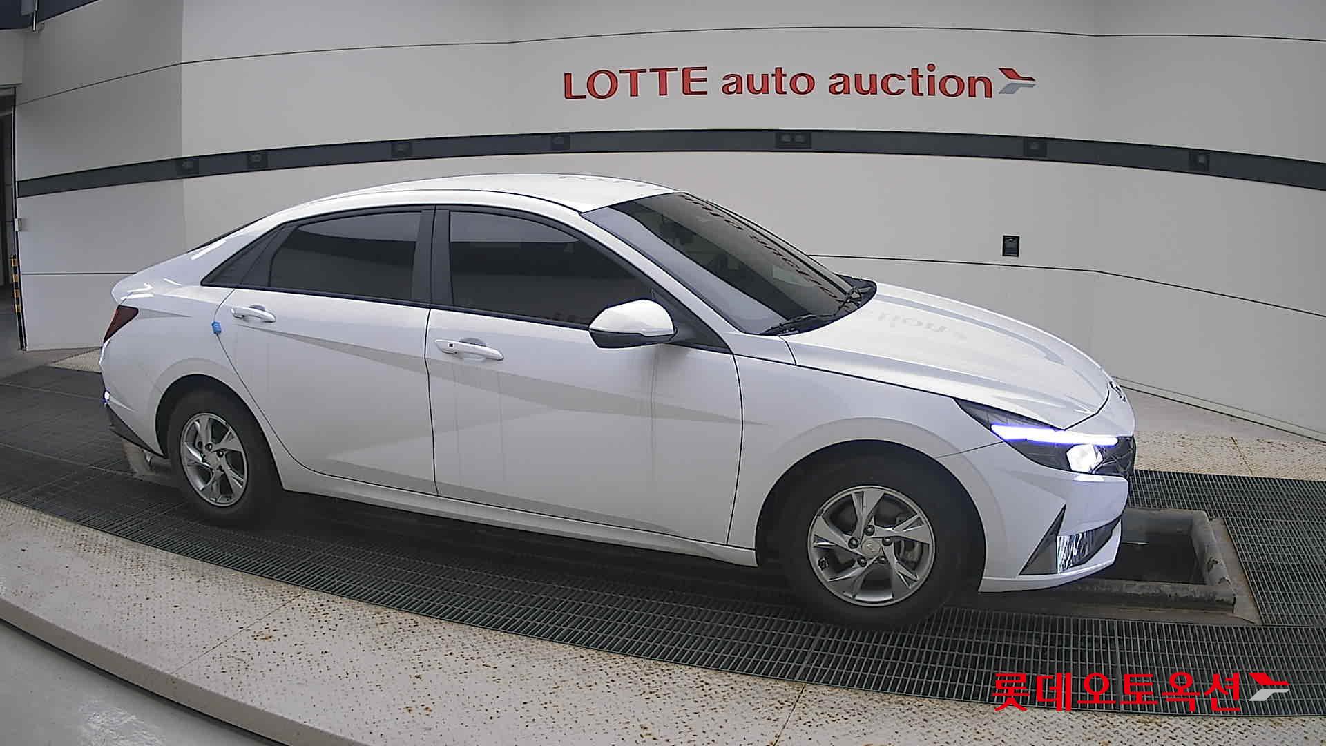 Hyundai Avante id 3062734 из Кореи 17