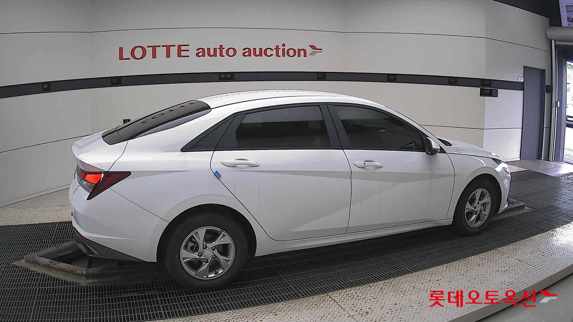 Hyundai Avante id 3062734 из Кореи 18