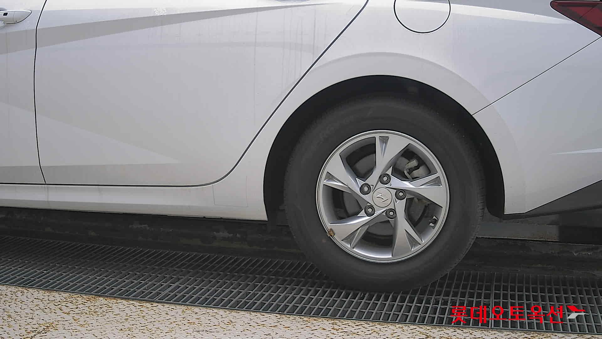 Hyundai Avante id 3062734 из Кореи 22