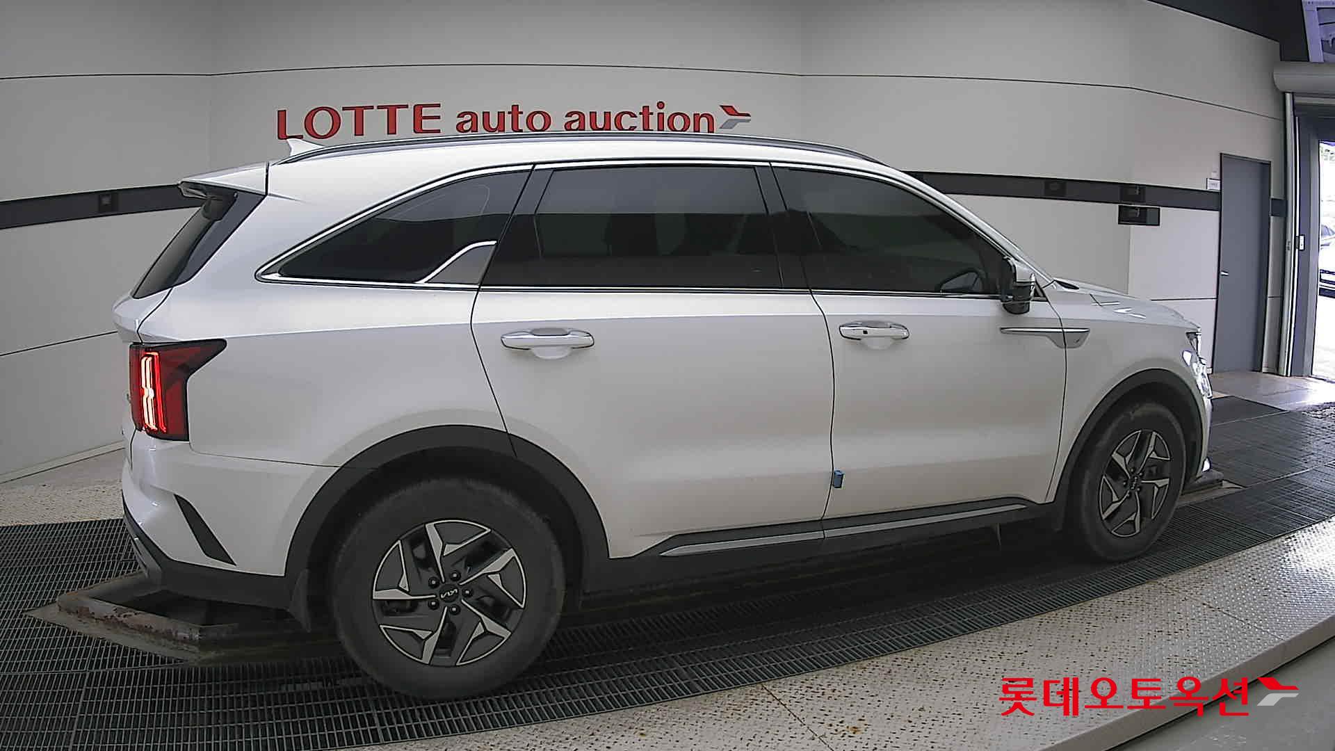 Kia Sorento Hybrid id 3052557 из Кореи 18
