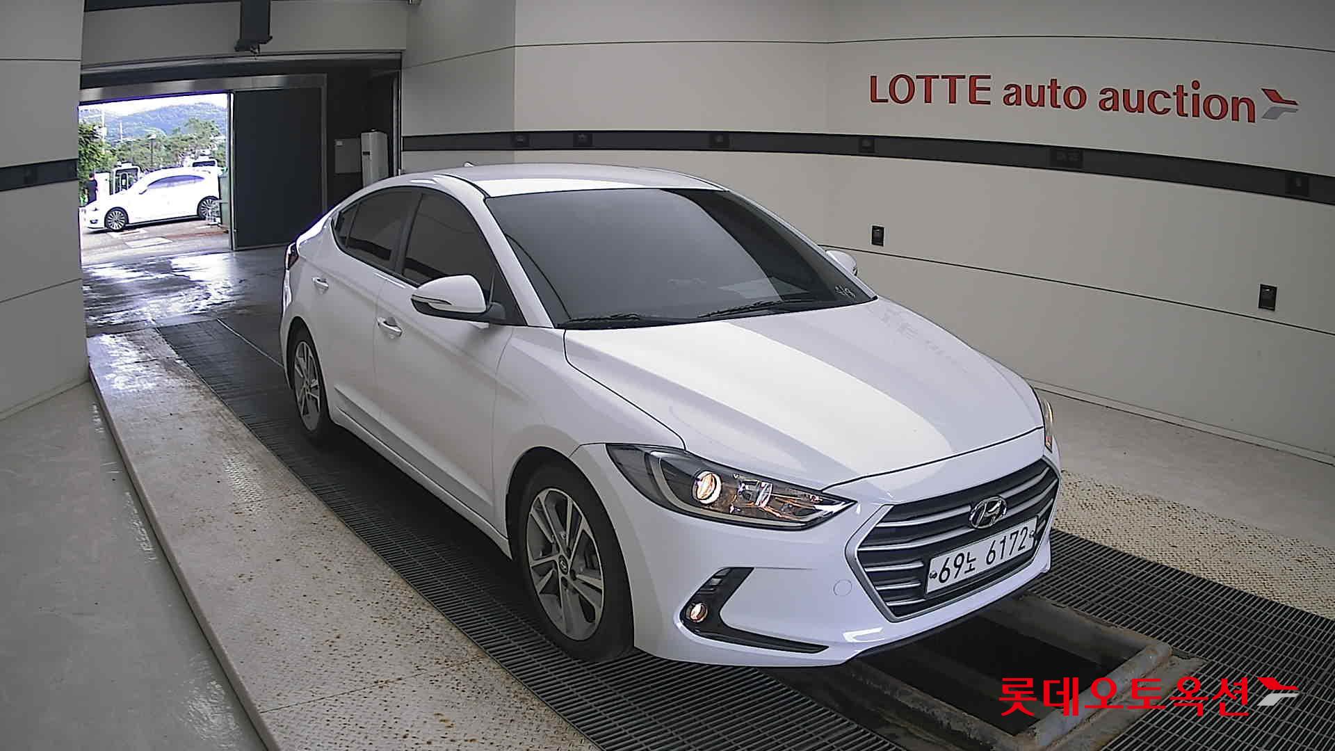 Hyundai Avante 2018 Белый из Кореи, фото 2