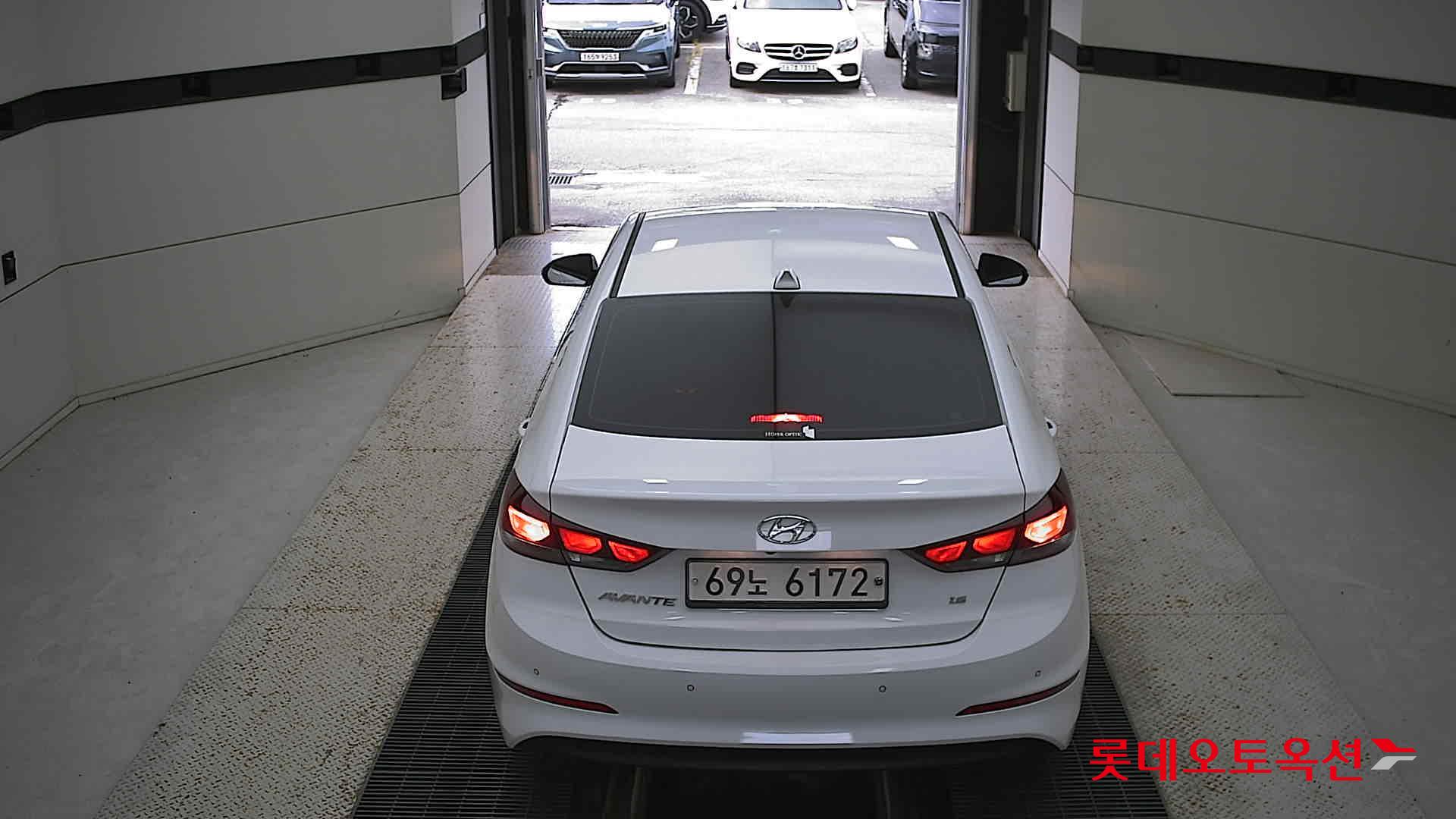 Hyundai Avante 2018 Белый из Кореи, фото 5