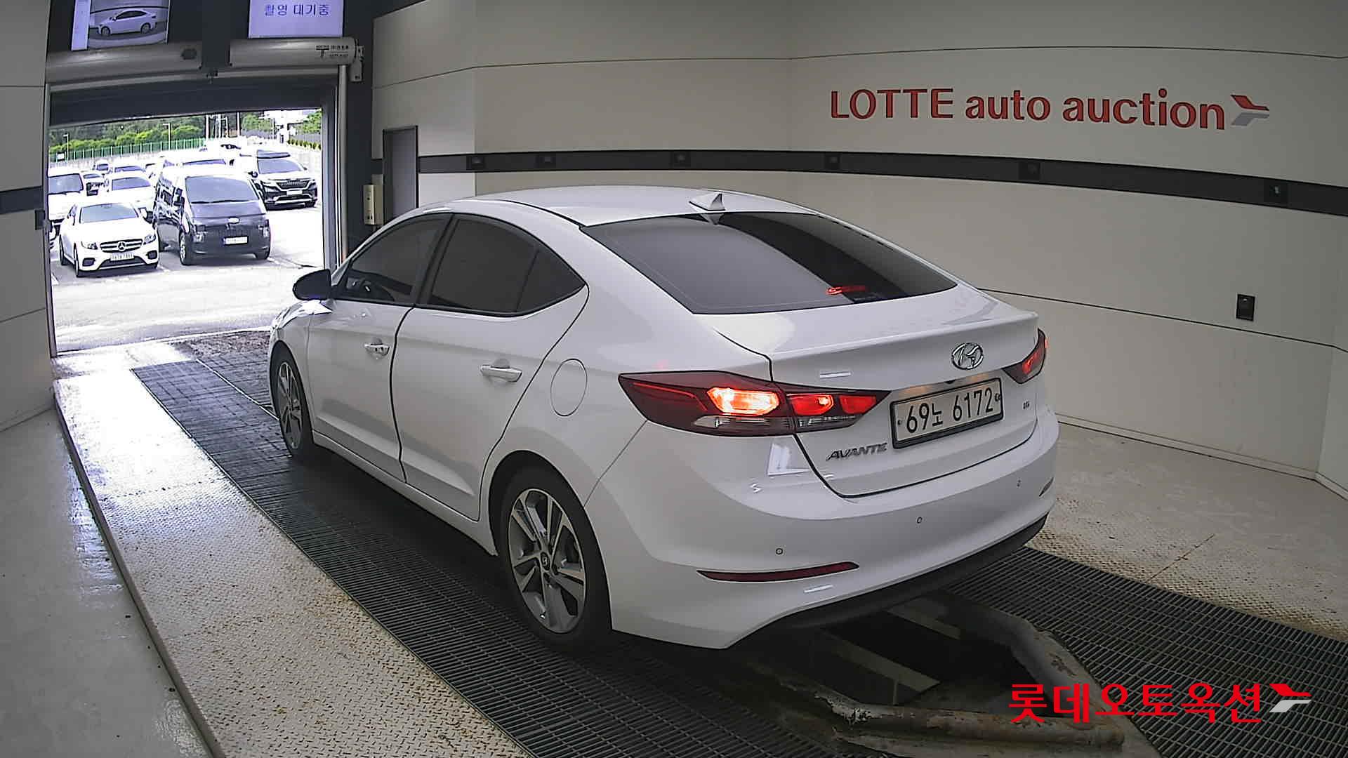 Hyundai Avante 2018 Белый из Кореи, фото 6