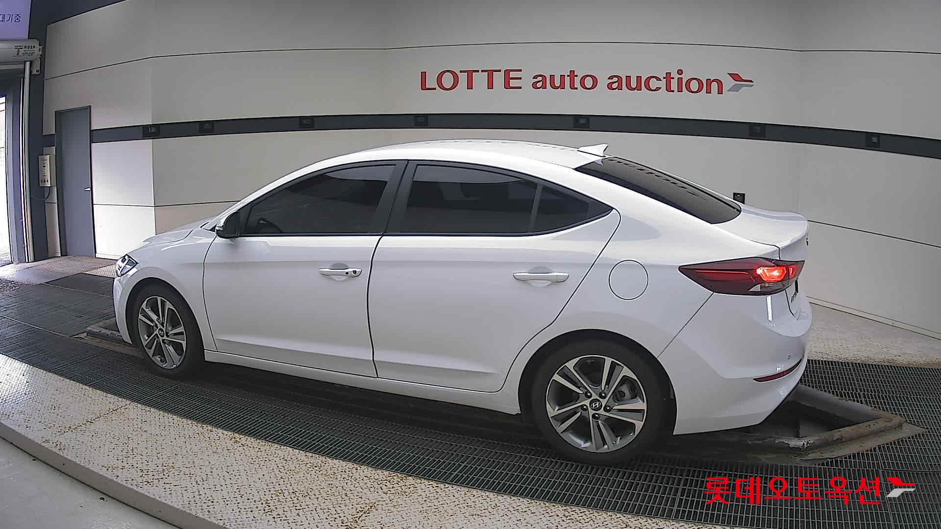 Hyundai Avante id 3052521 из Кореи 11