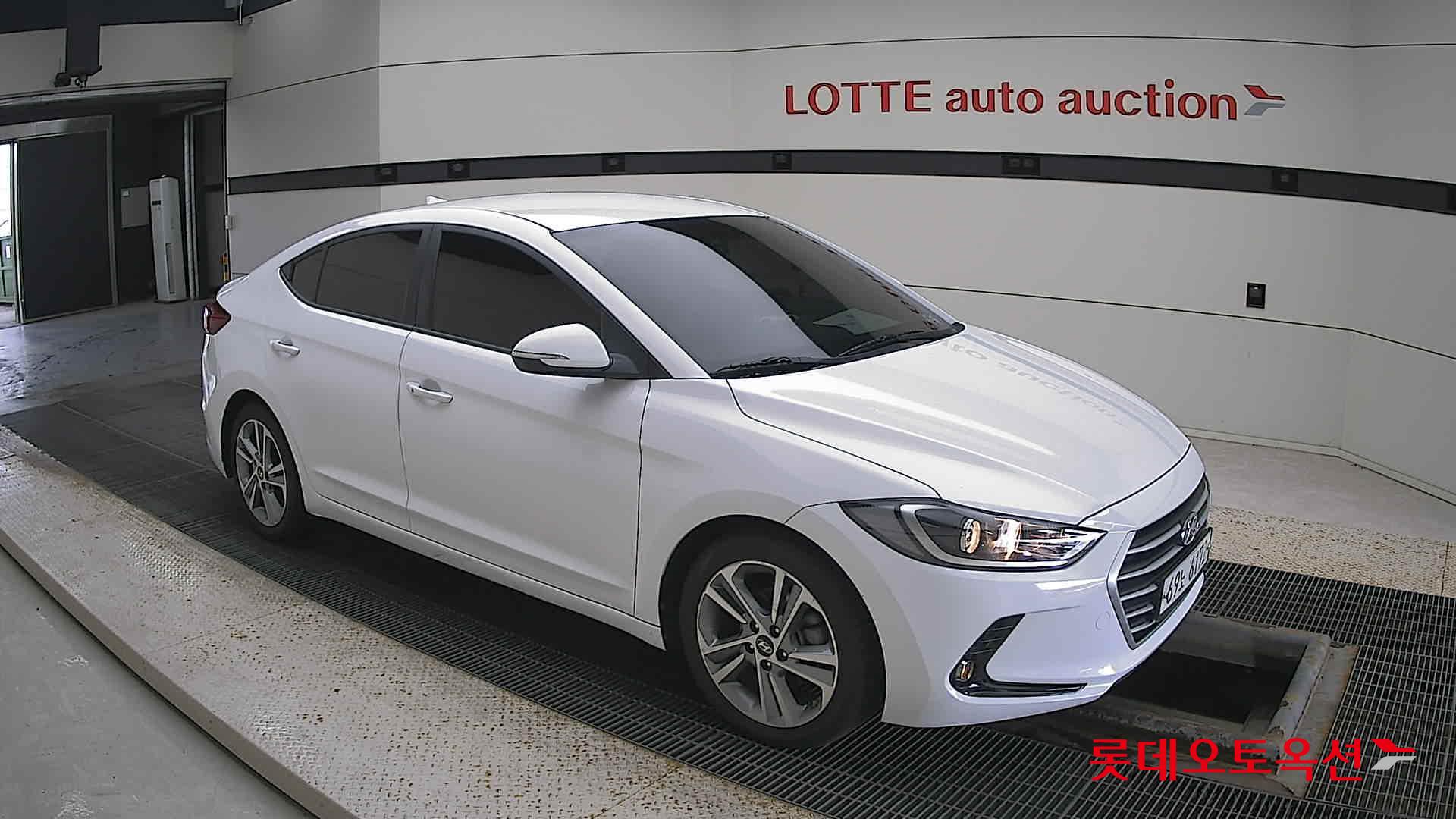 Hyundai Avante id 3052521 из Кореи 16