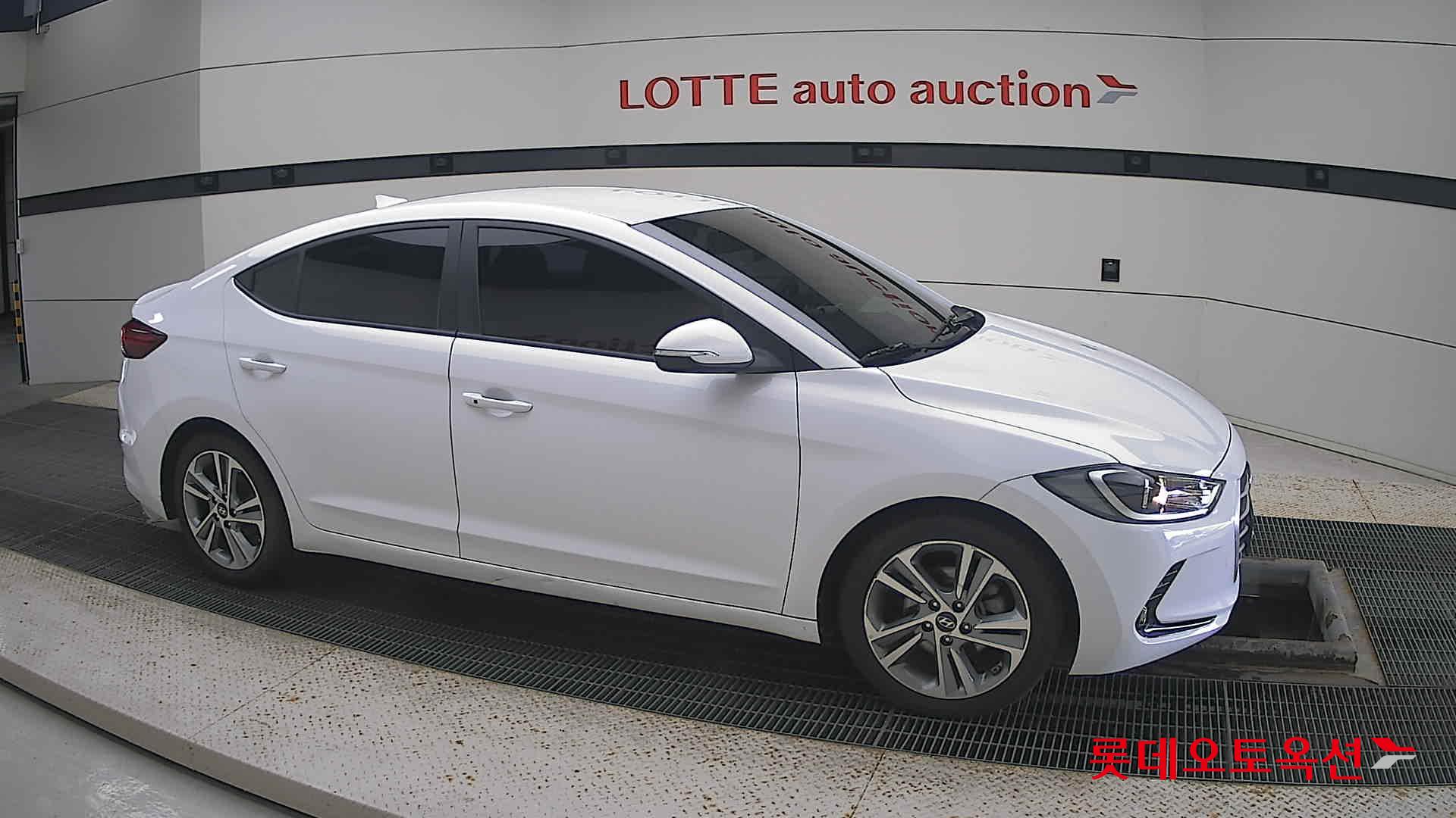 Hyundai Avante id 3052521 из Кореи 17