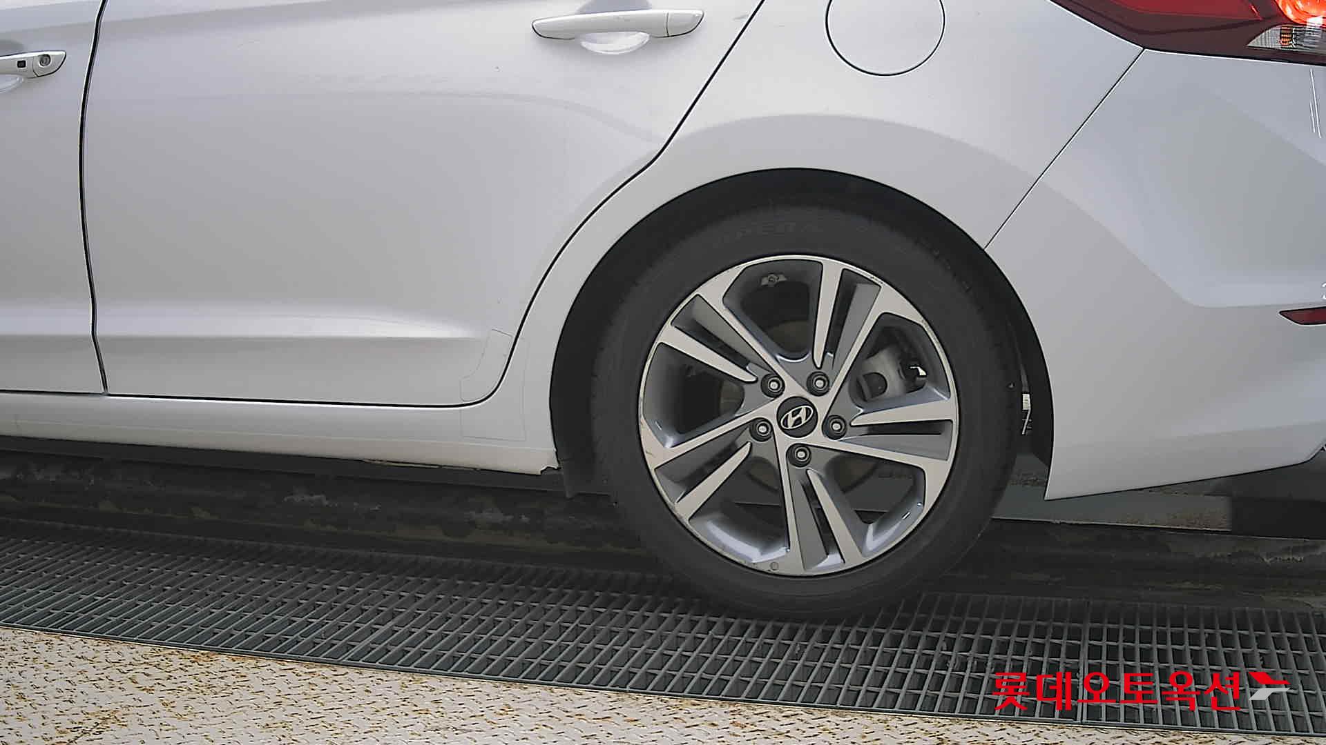 Hyundai Avante id 3052521 из Кореи 22