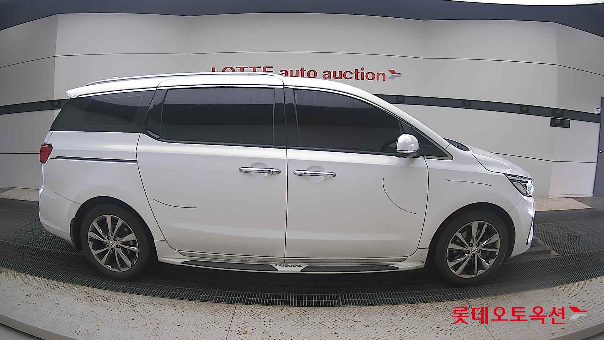 Kia Carnival 2019 Белый из Кореи, фото 3