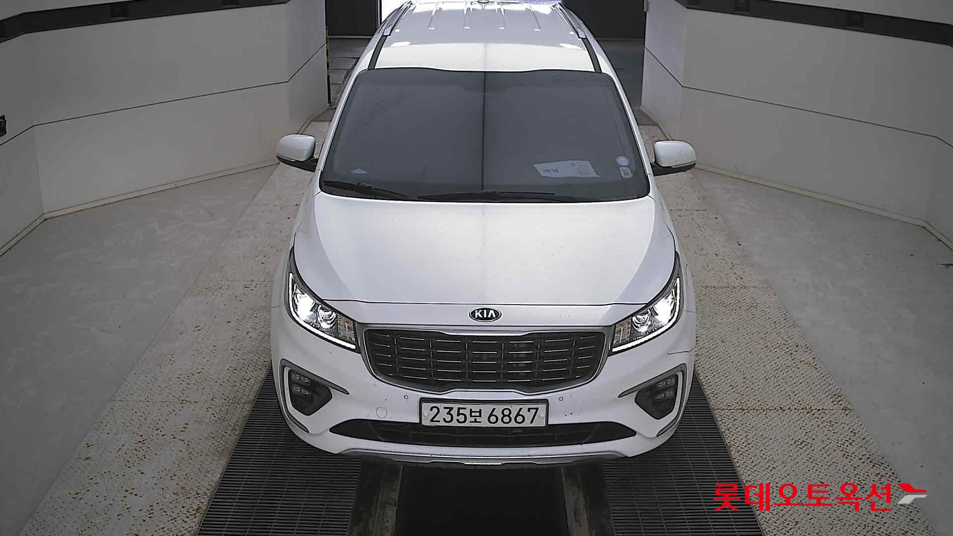 Kia Carnival id 3052554 из Кореи 8