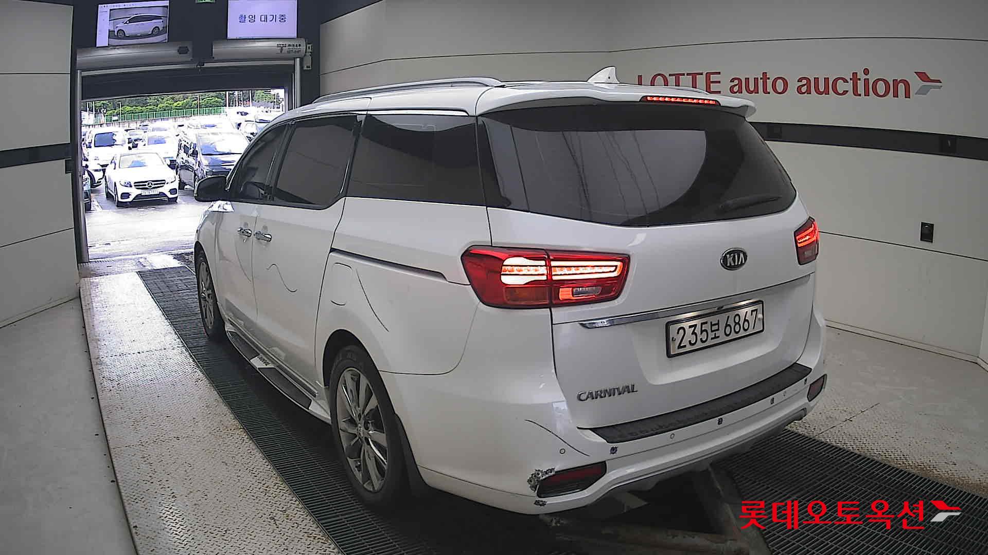 Kia Carnival id 3052554 из Кореи 9