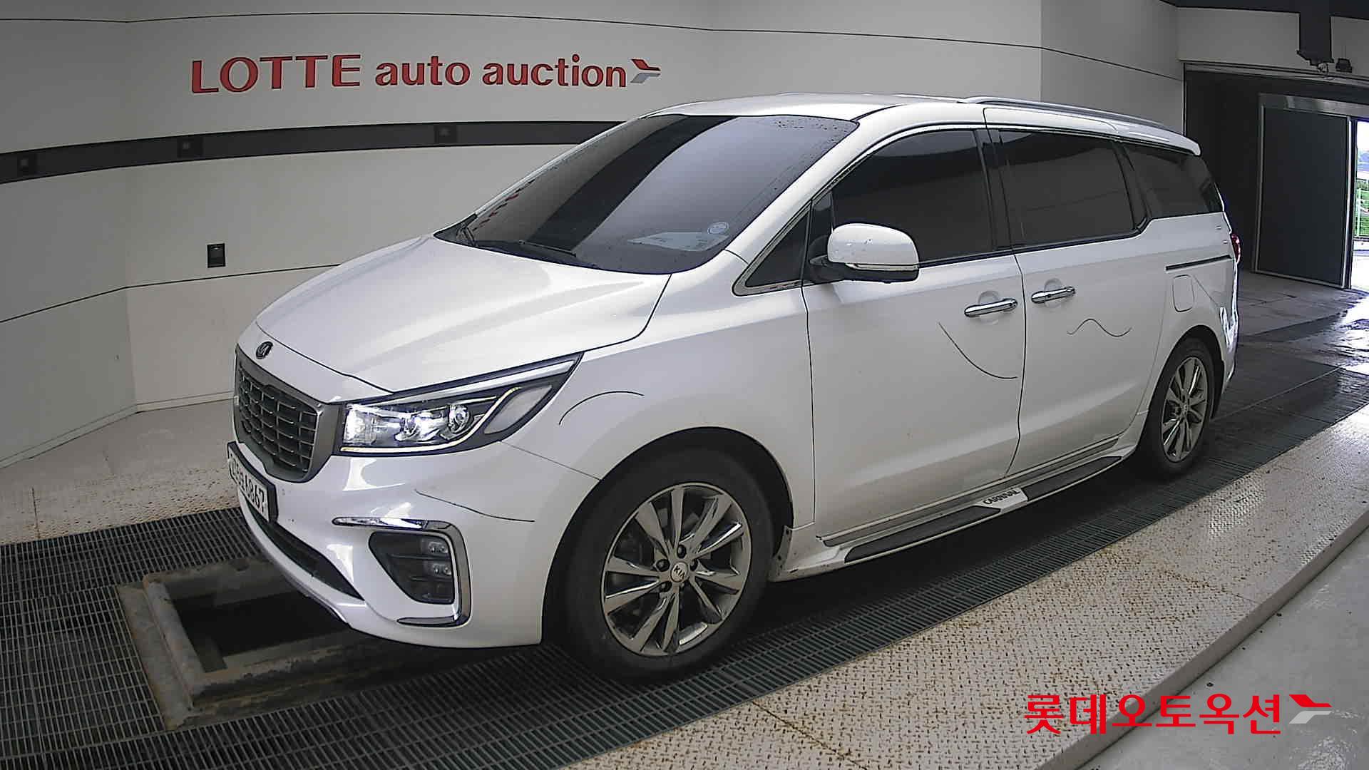 Kia Carnival id 3052554 из Кореи 13