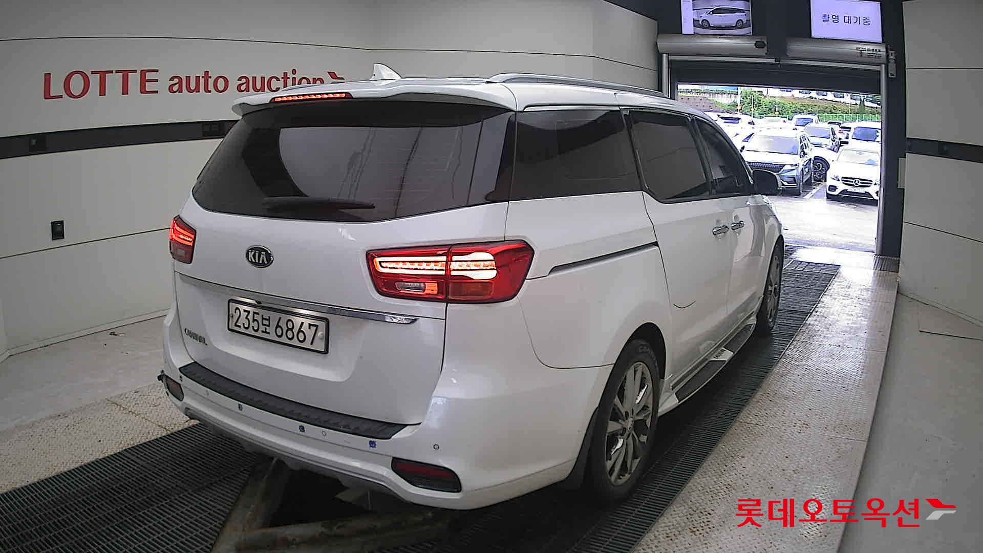 Kia Carnival id 3052554 из Кореи 20