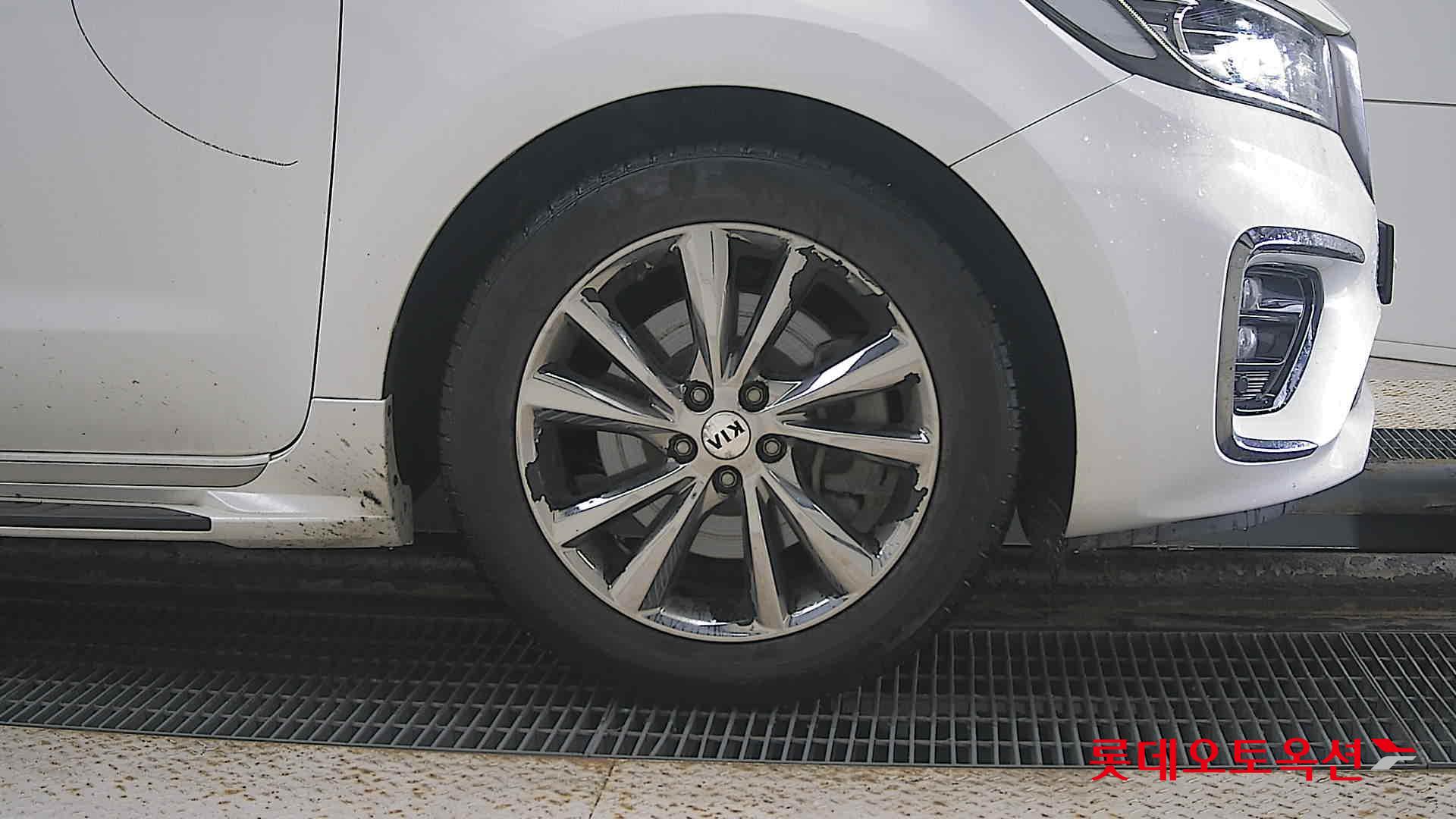 Kia Carnival id 3052554 из Кореи 23