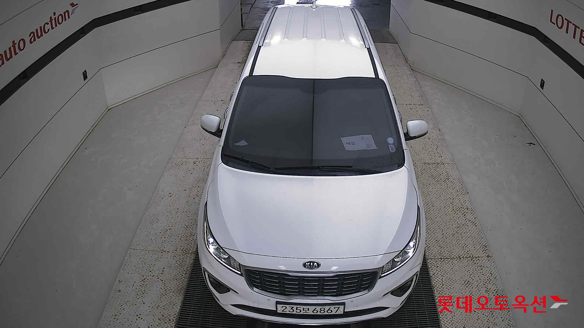 Kia Carnival id 3052554 из Кореи 25