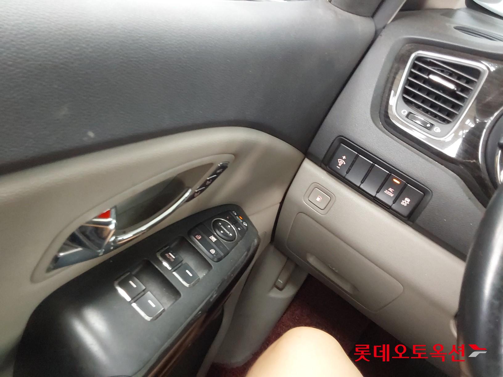 Kia Carnival id 3052554 из Кореи 28