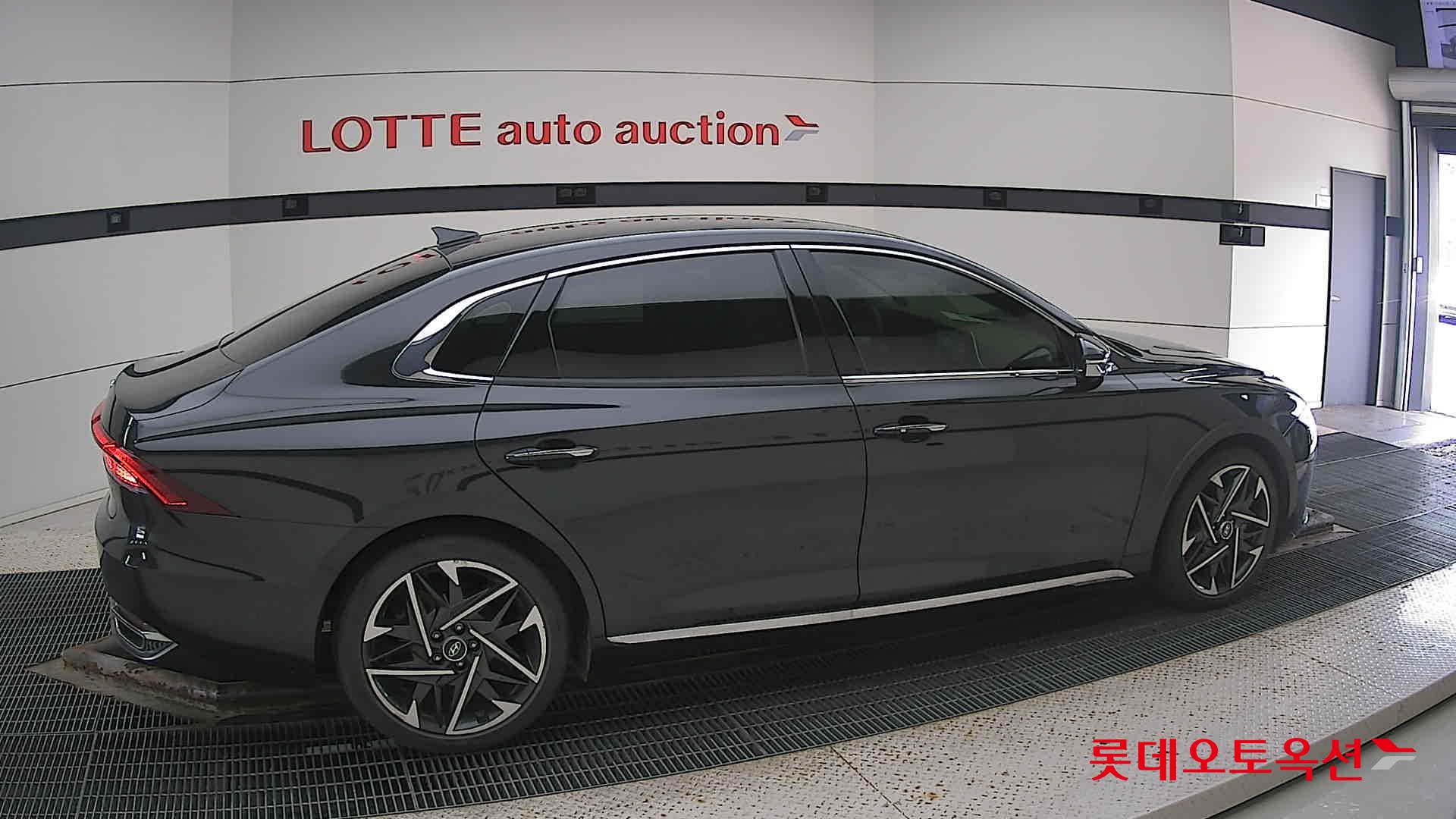 Hyundai Grandeur id 3052537 из Кореи 18