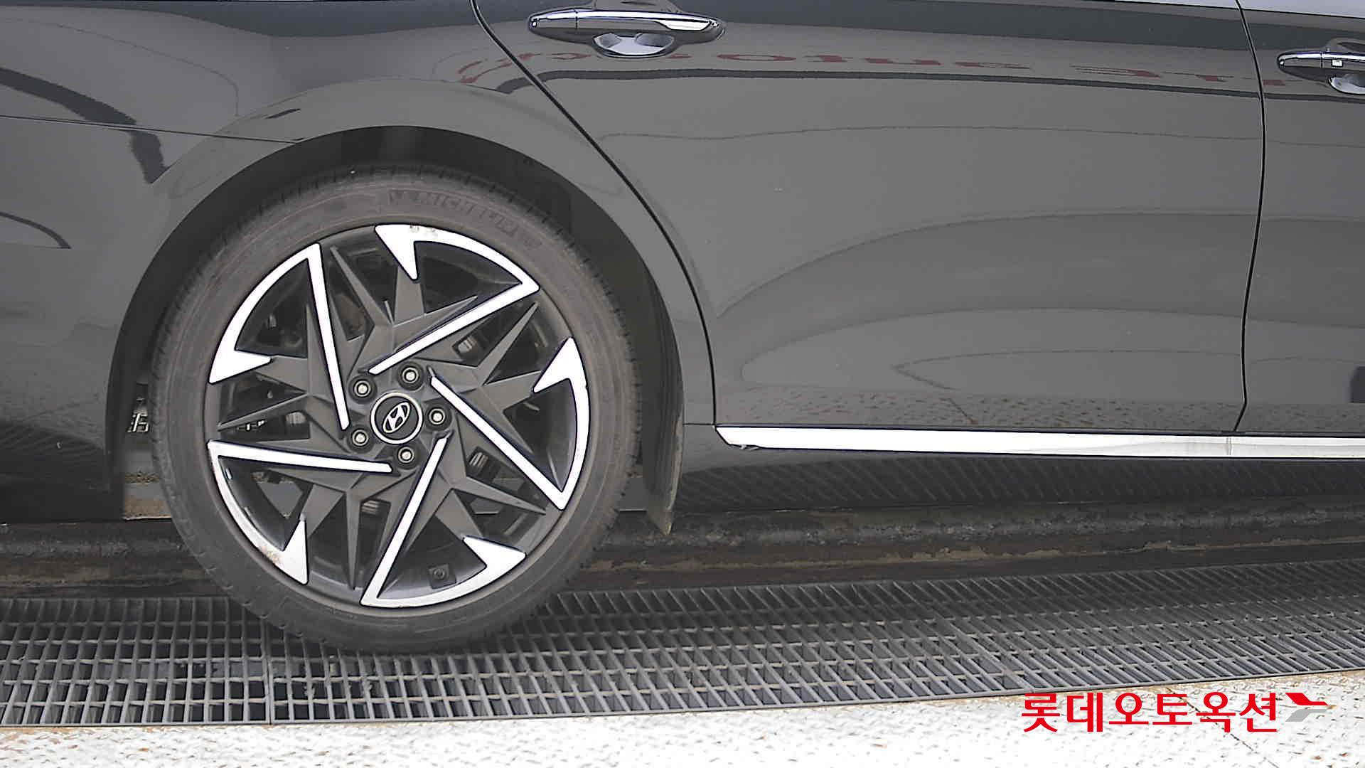 Hyundai Grandeur id 3052537 из Кореи 24