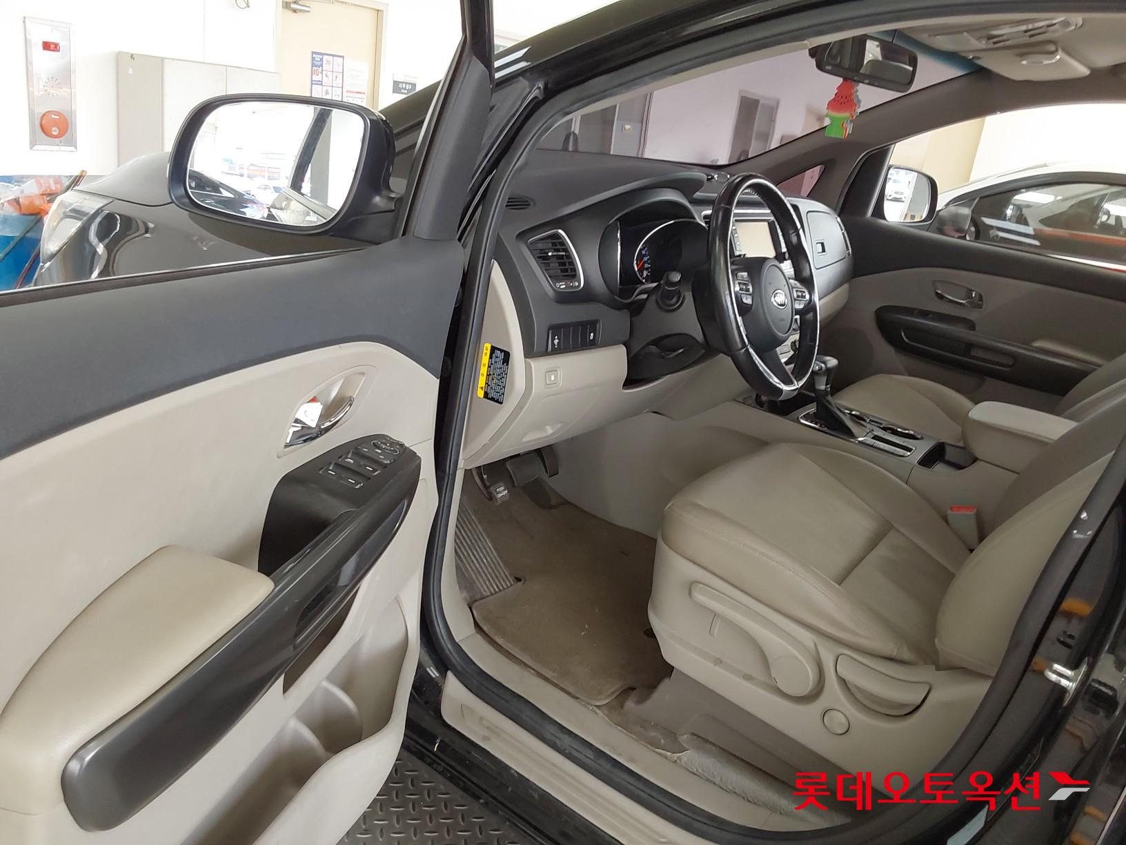 Kia Carnival id 3057664 из Кореи 35