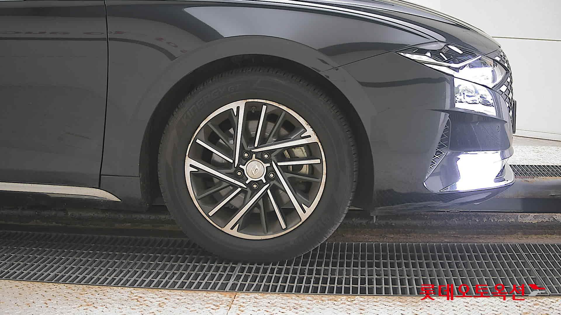 Hyundai Grandeur id 3057635 из Кореи 23