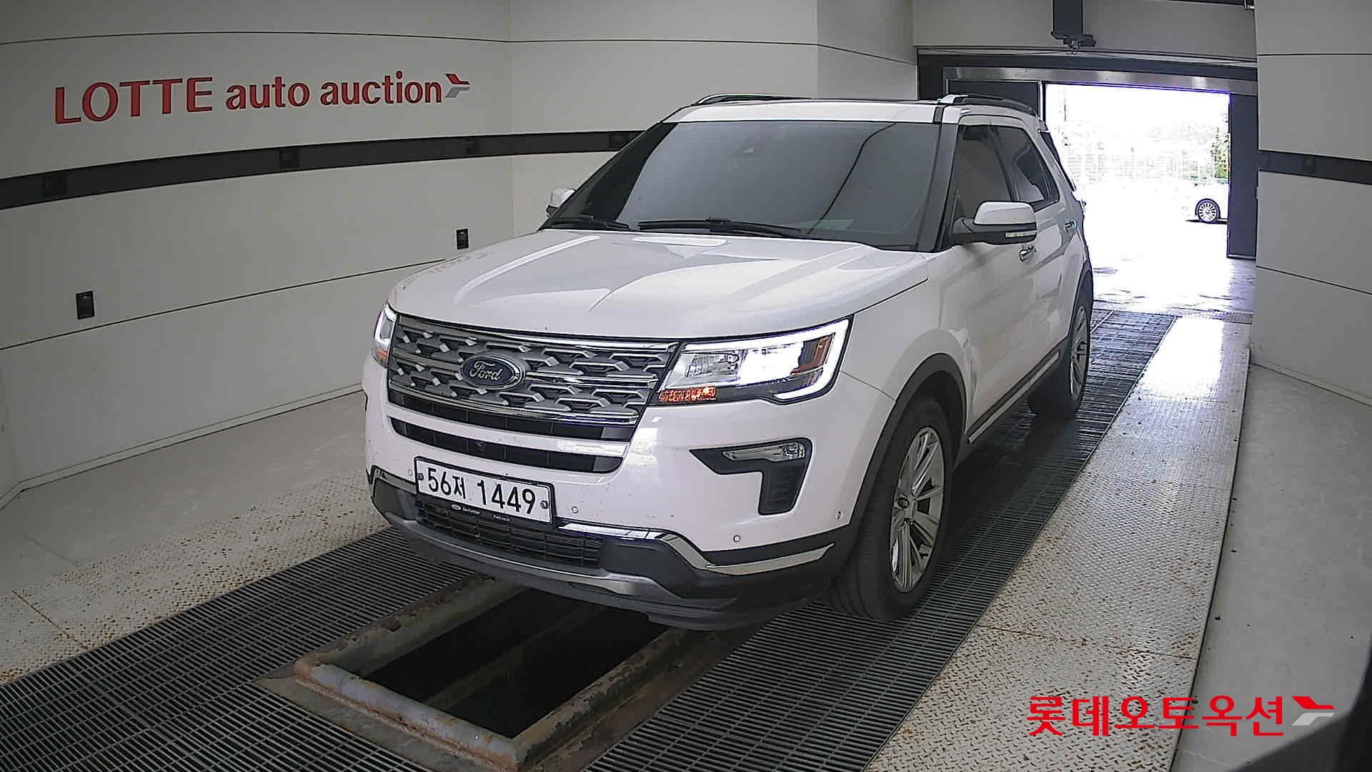 Ford Explorer 2.3 AWD 2019 Белый из Кореи