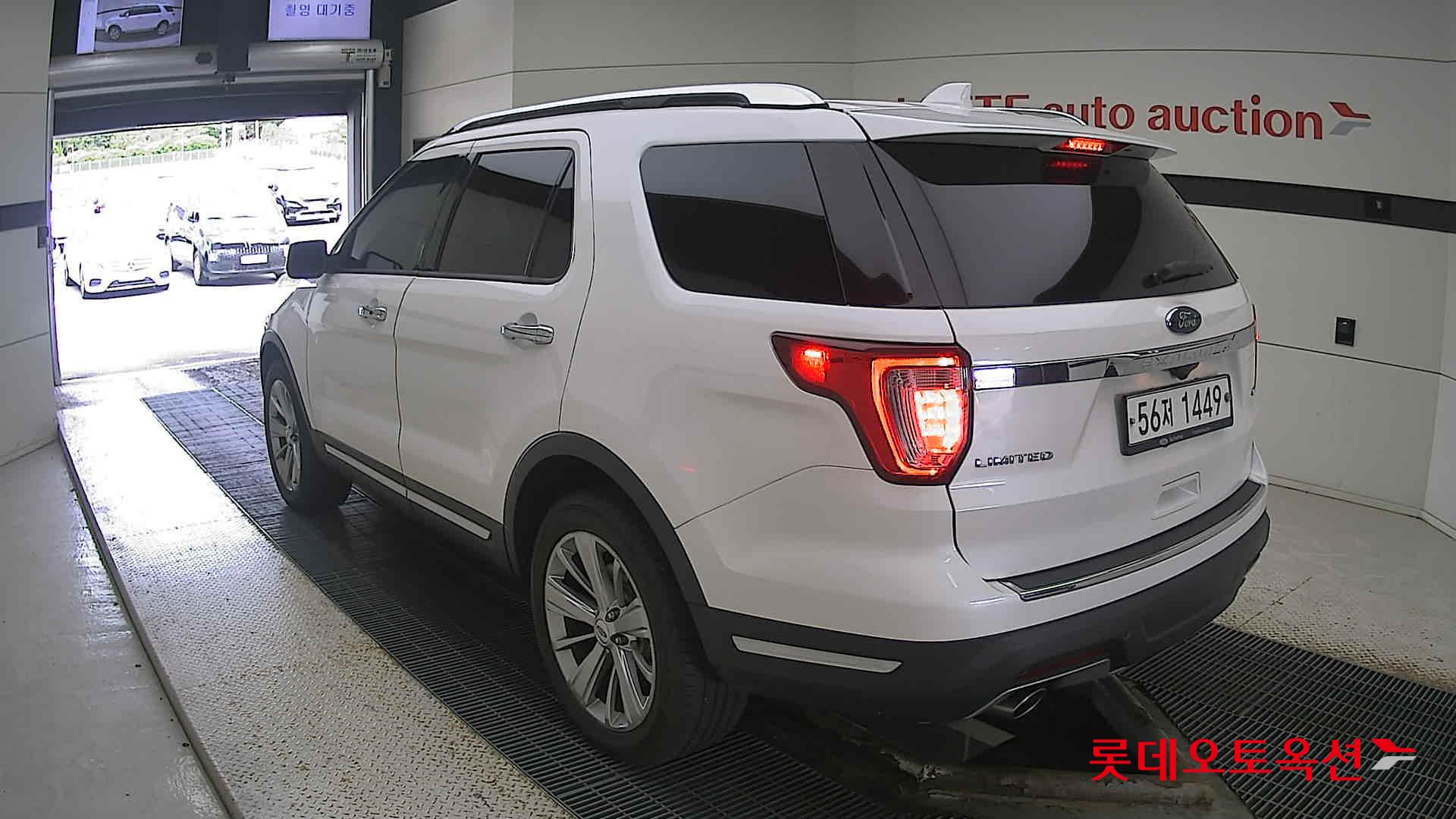 Ford Explorer 2.3 AWD 2019 Белый из Кореи, фото 6