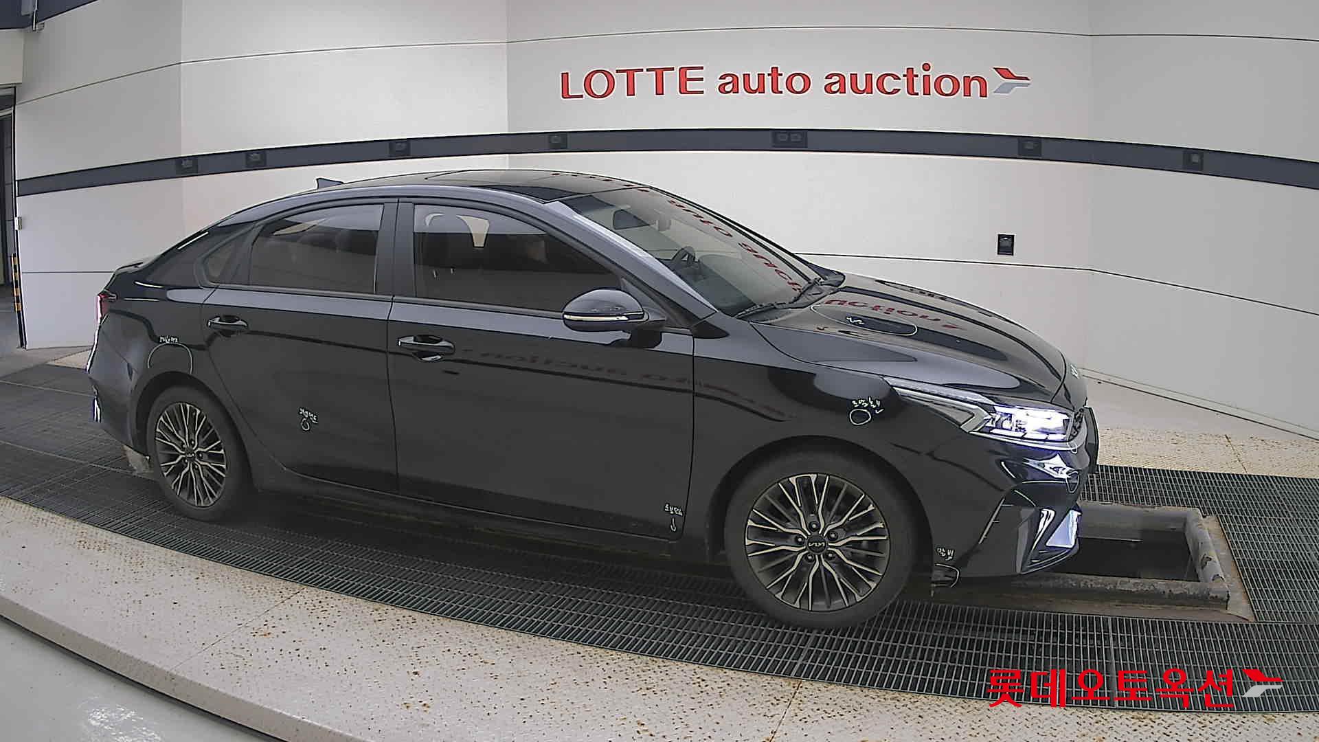 Kia K3 id 3097985 из Кореи 17