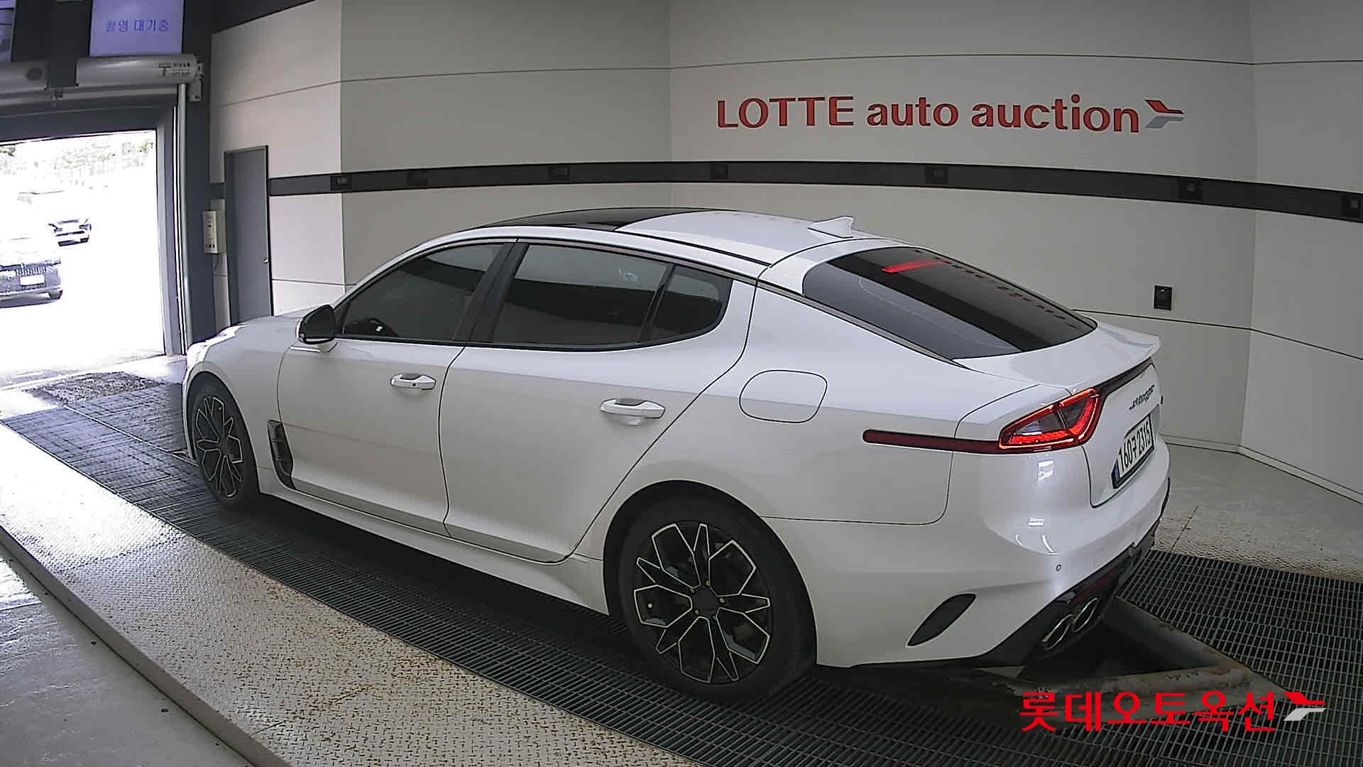 Kia Stinger id 3052578 из Кореи 10