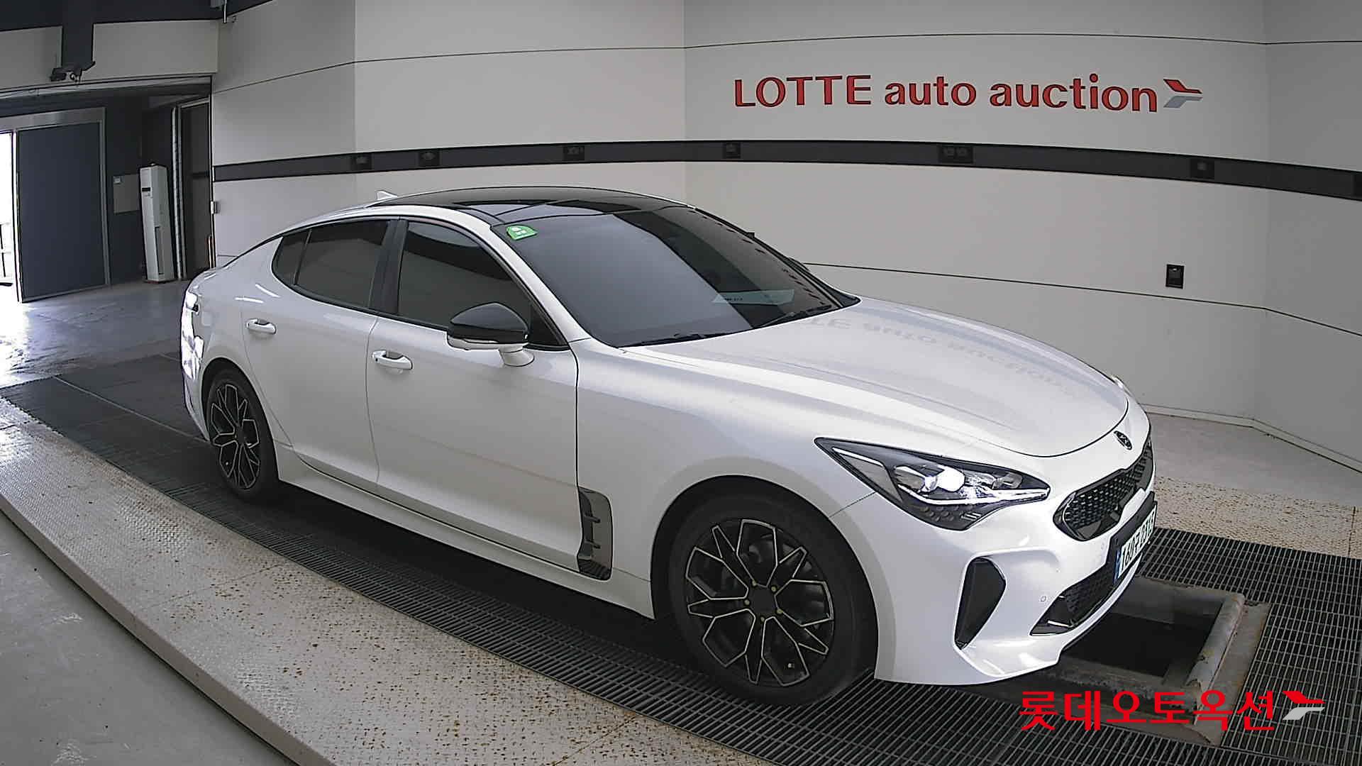 Kia Stinger id 3052578 из Кореи 16