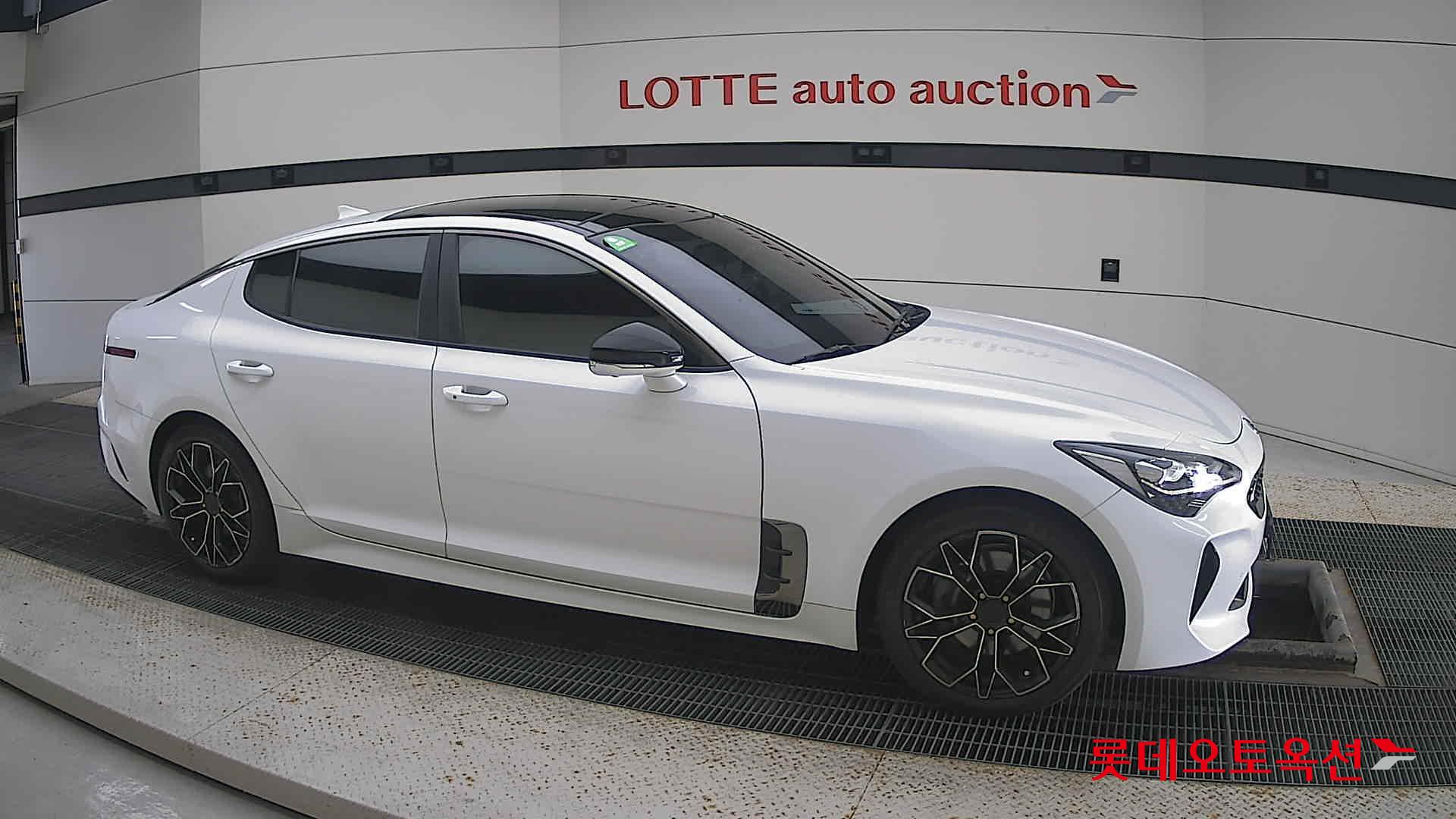 Kia Stinger id 3052578 из Кореи 17