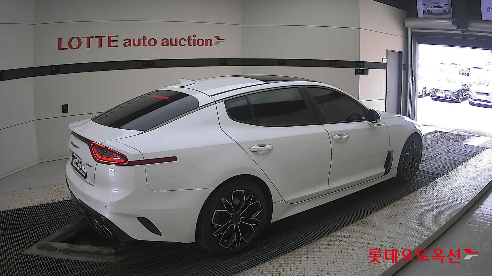 Kia Stinger id 3052578 из Кореи 19