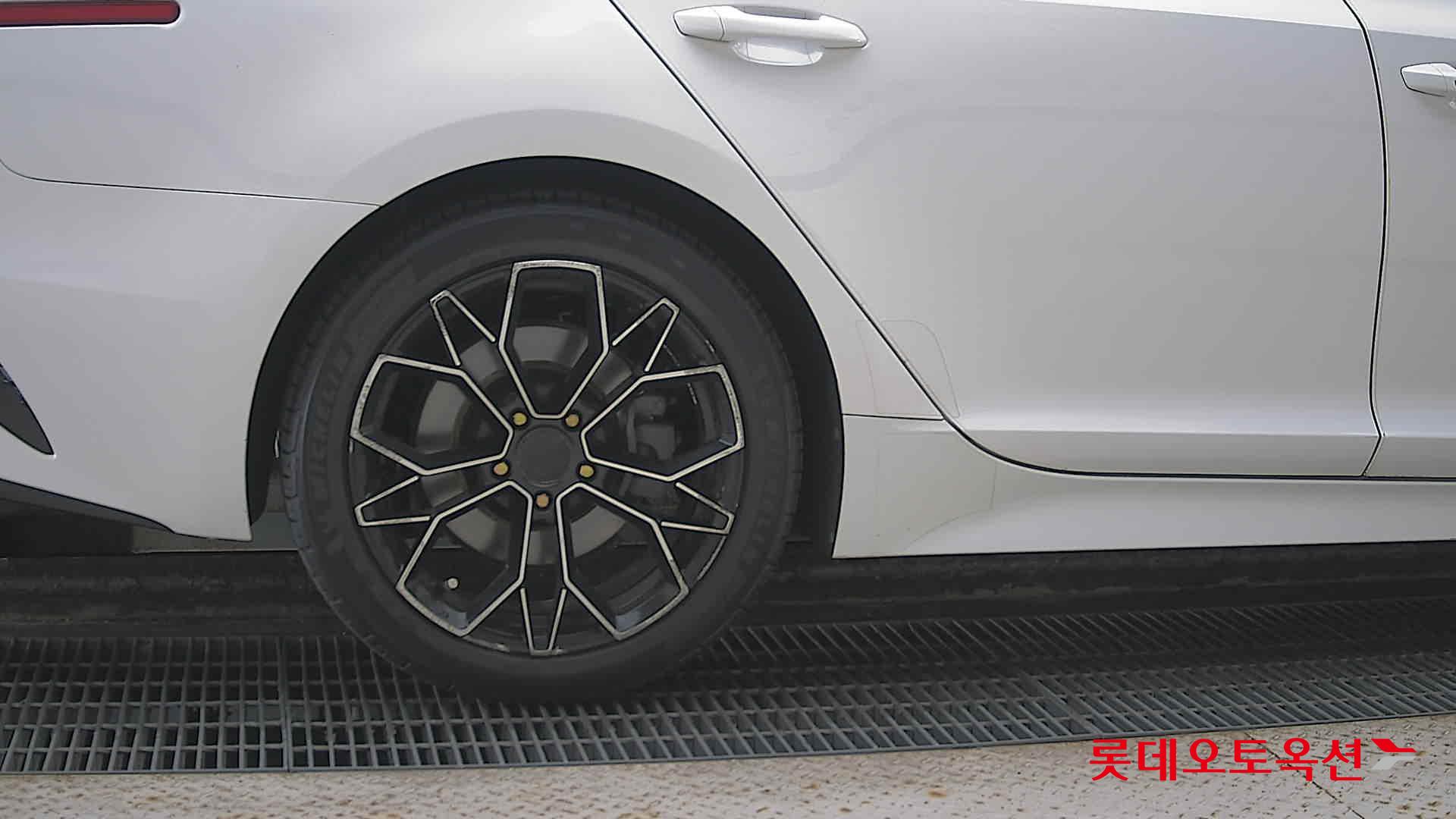 Kia Stinger id 3052578 из Кореи 24