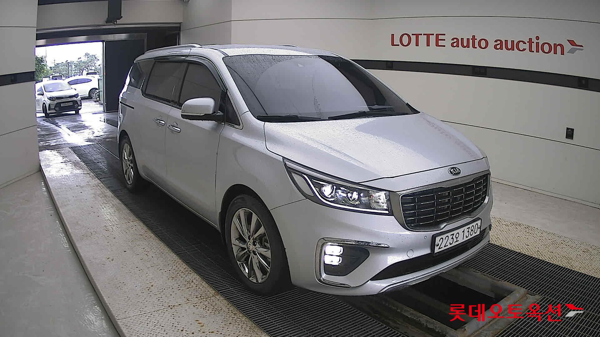 Kia Carnival 2020 Другое из Кореи, фото 2