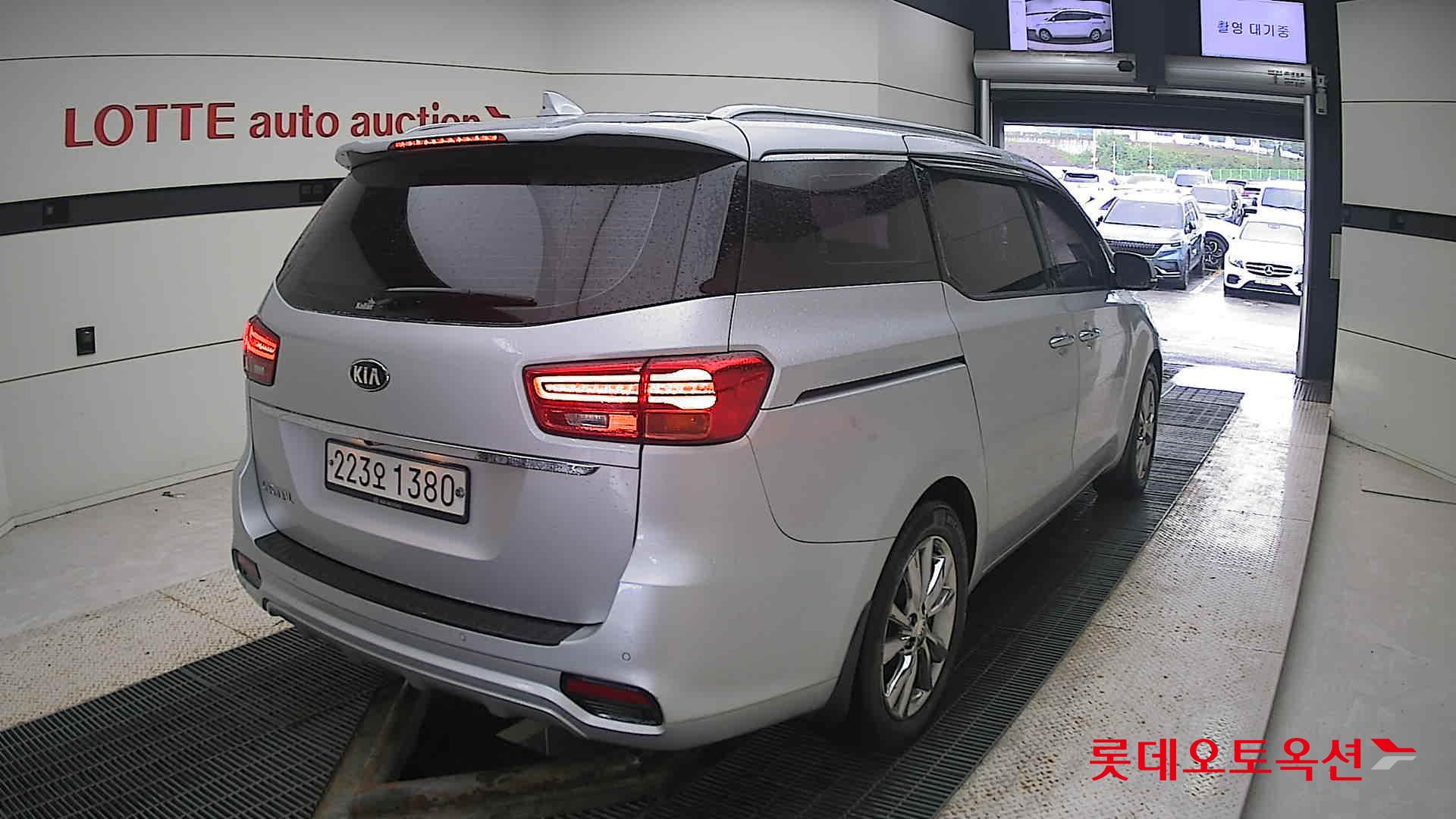 Kia Carnival id 3052576 из Кореи 20