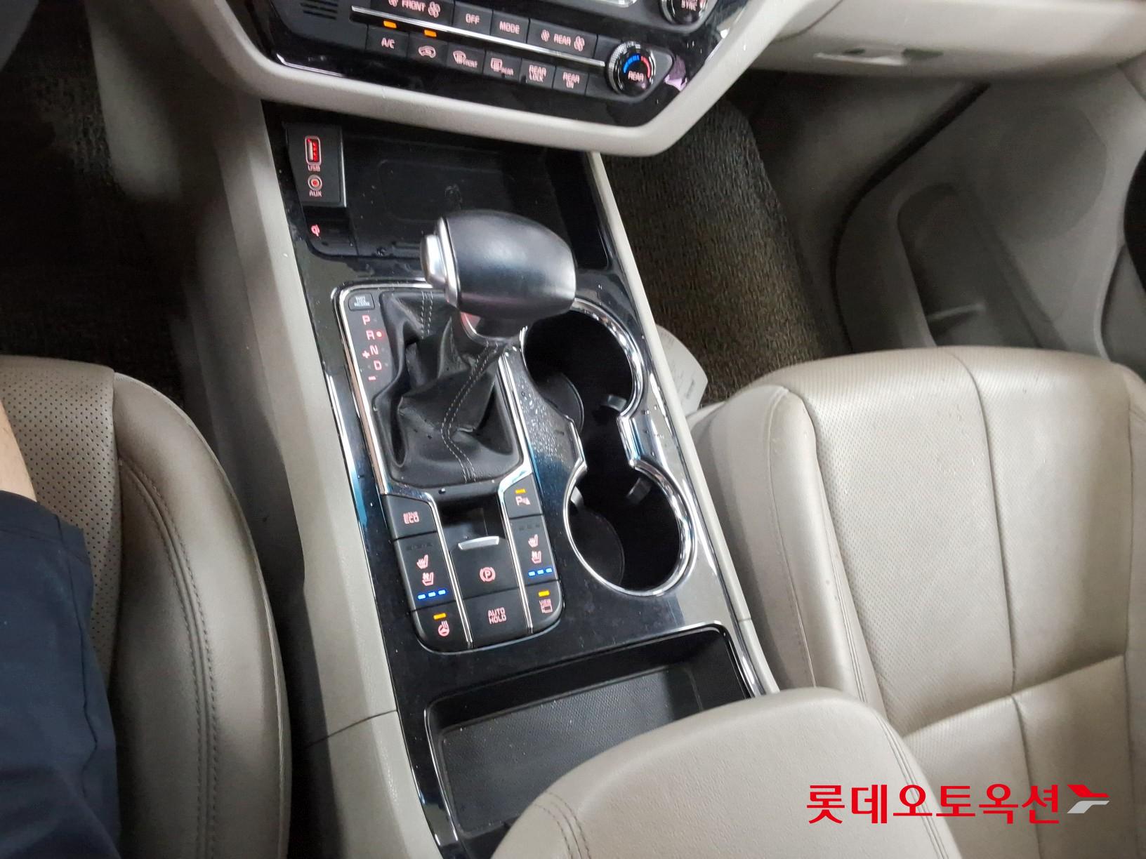 Kia Carnival id 3052576 из Кореи 33