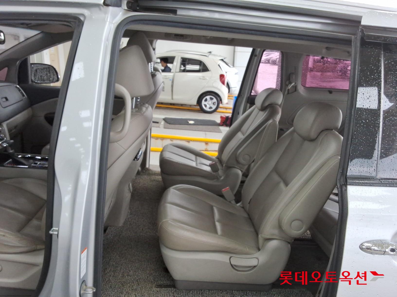 Kia Carnival id 3052576 из Кореи 36