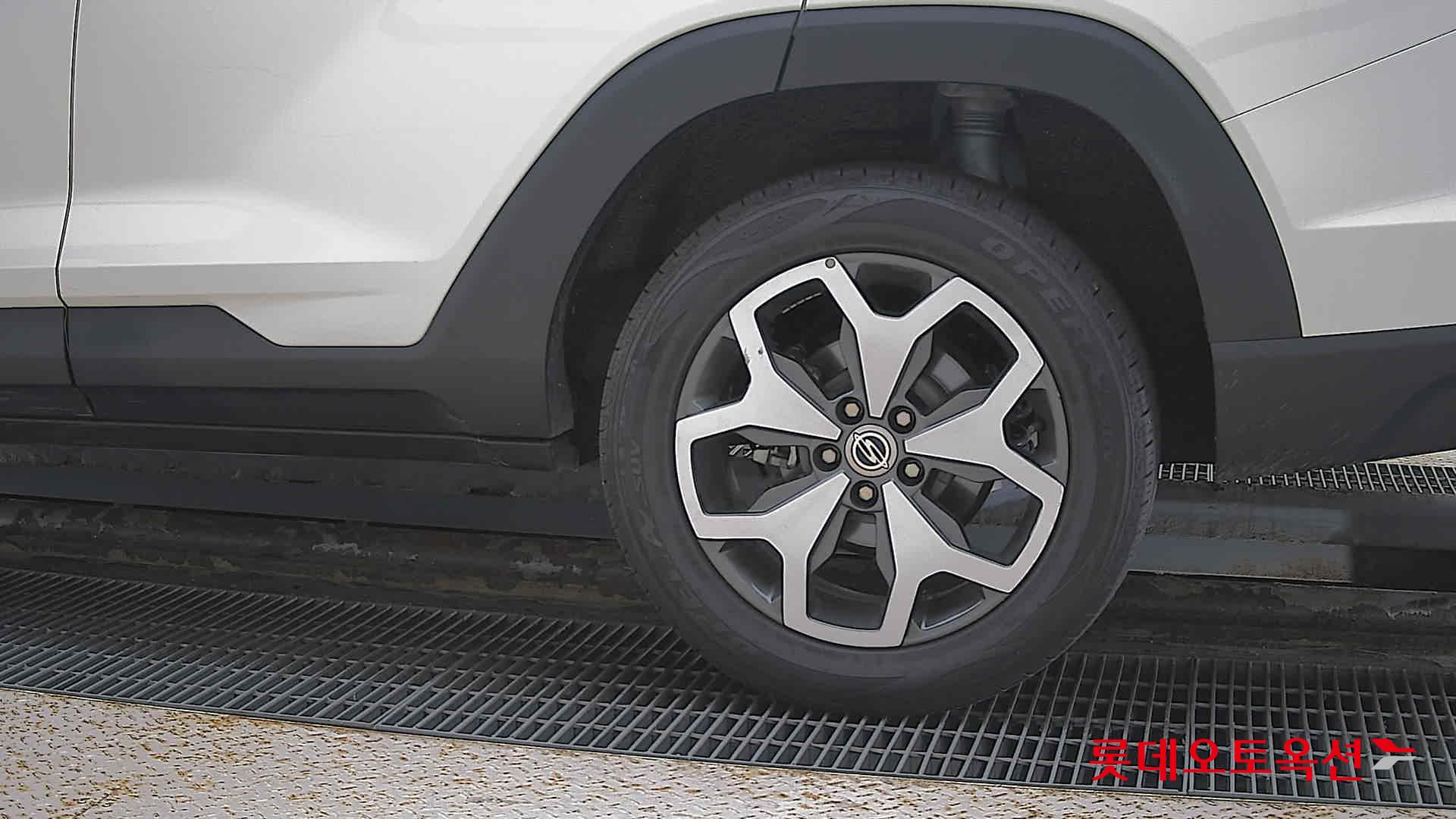 SsangYong Torres id 3052603 из Кореи 22