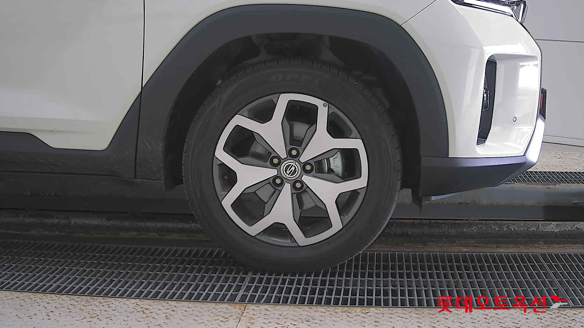 SsangYong Torres id 3052603 из Кореи 23