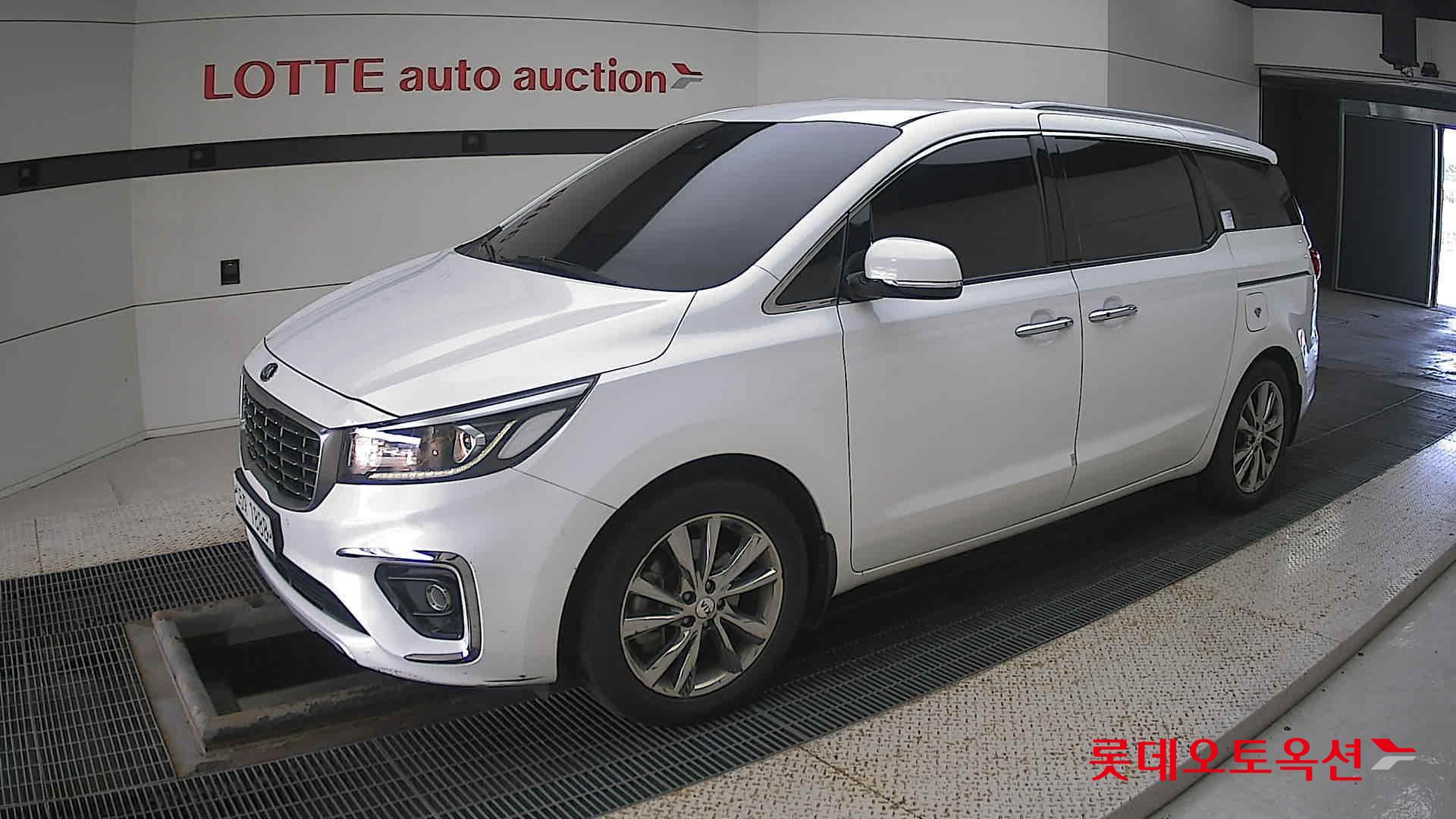 Kia Carnival id 3057710 из Кореи 13