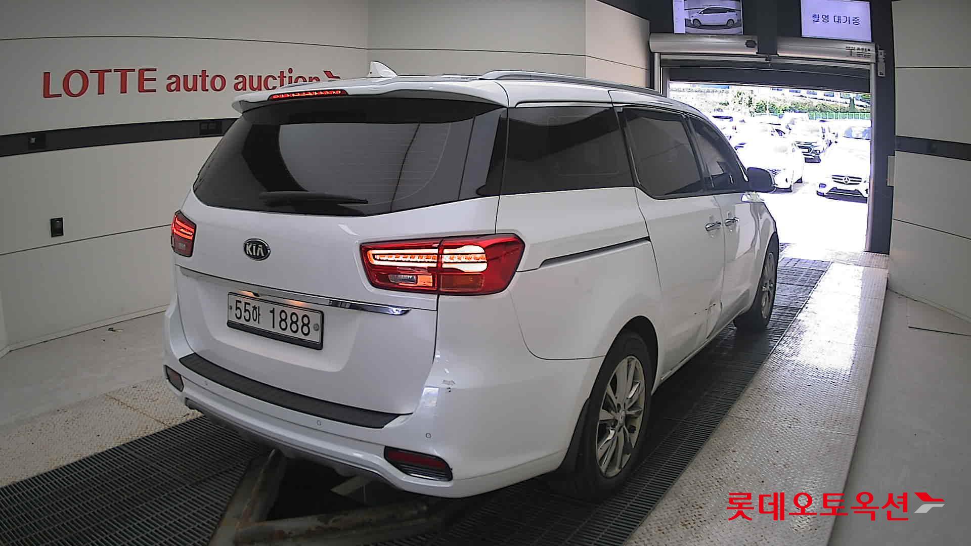 Kia Carnival id 3057710 из Кореи 20