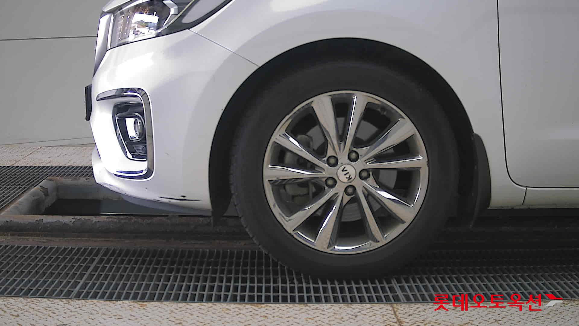 Kia Carnival id 3057710 из Кореи 21