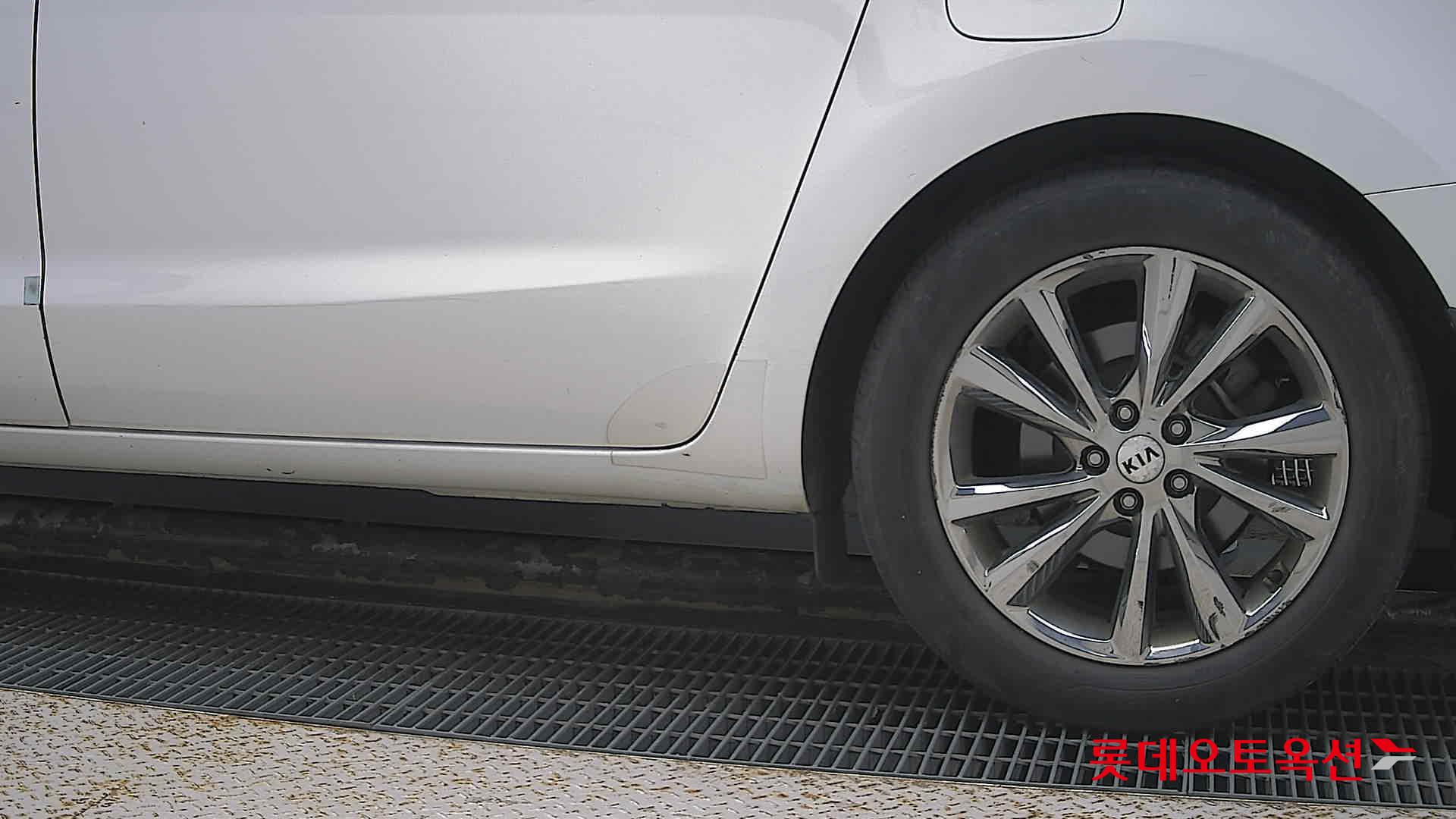 Kia Carnival id 3057710 из Кореи 22