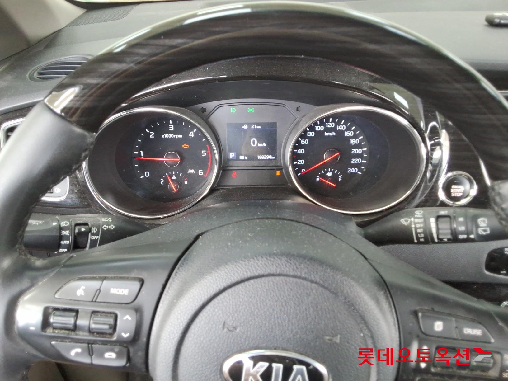 Kia Carnival id 3057710 из Кореи 29