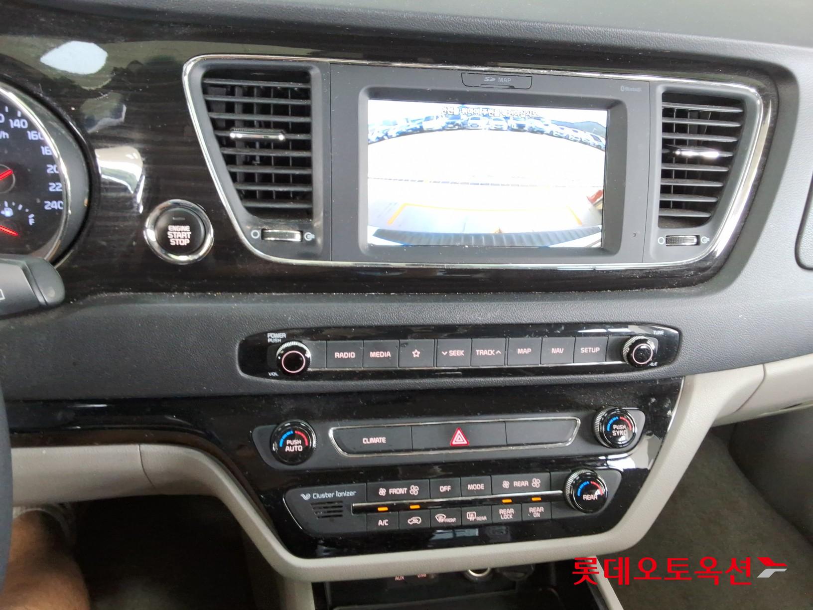 Kia Carnival id 3057710 из Кореи 32