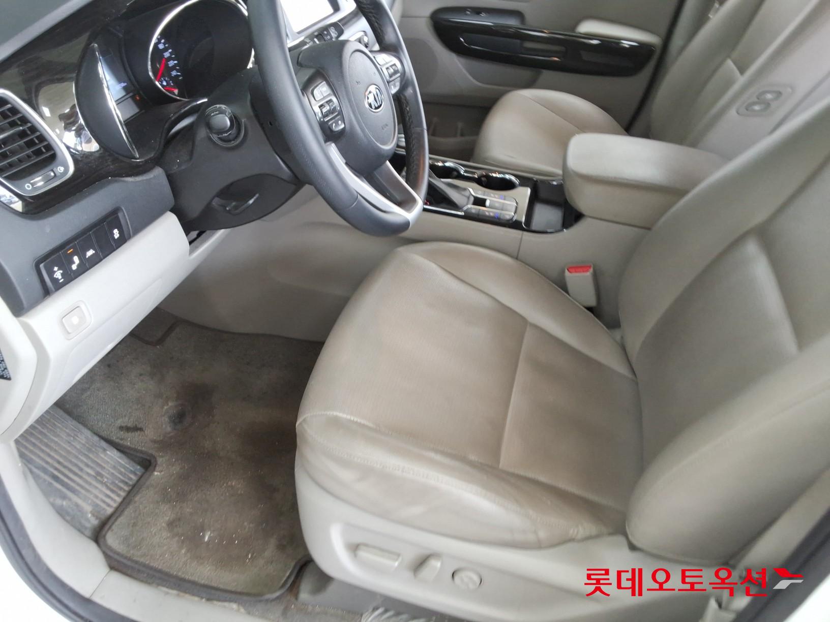 Kia Carnival id 3057710 из Кореи 35