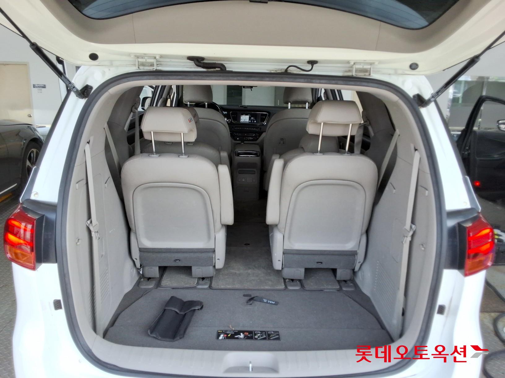 Kia Carnival id 3057710 из Кореи 37