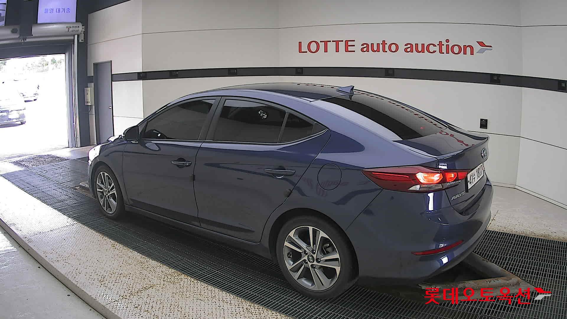 Hyundai Avante id 3057669 из Кореи 10